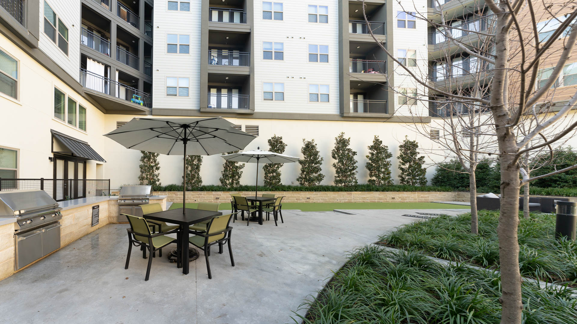 Lounge at Olivian at the Realm Apartments (7 of 7)