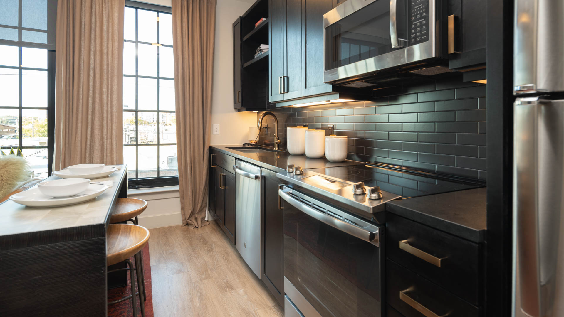 Indie Deep Ellum Apartments 4 of 12