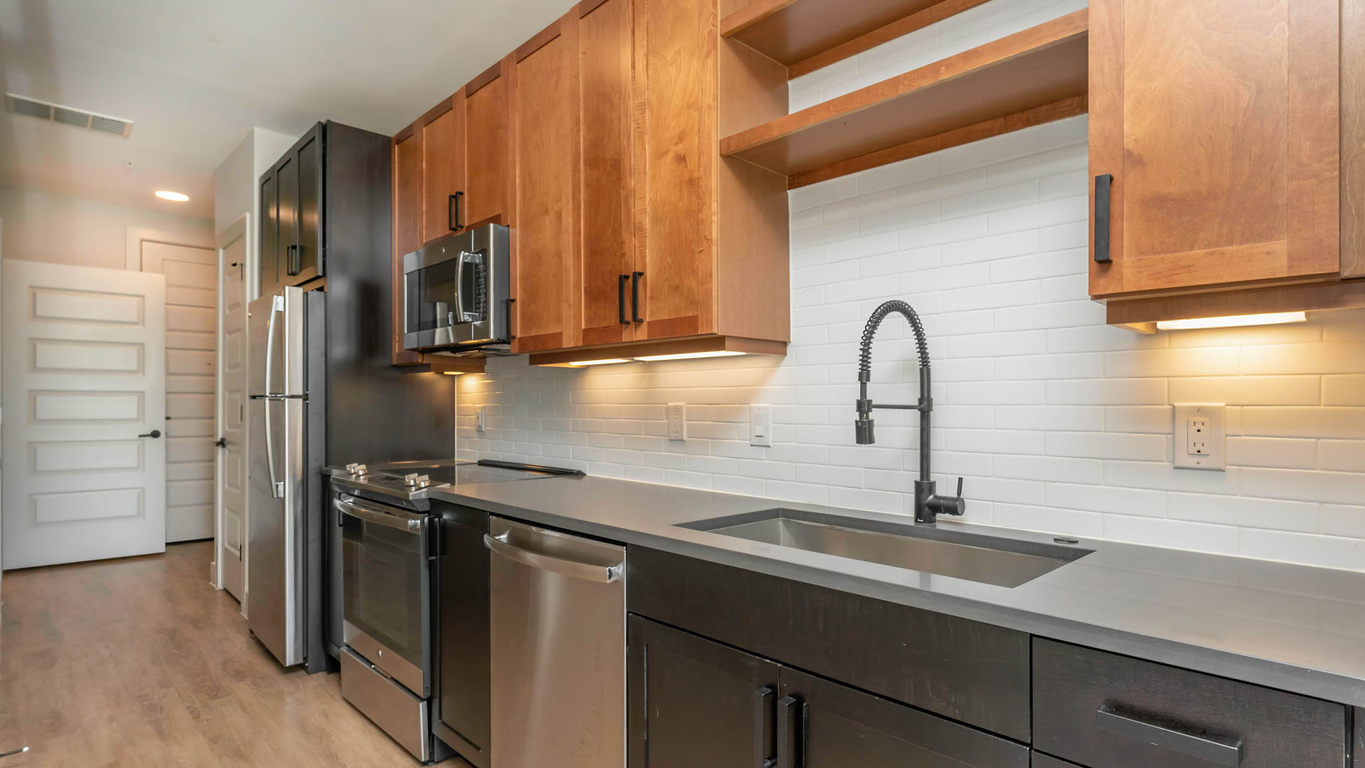 Indie Deep Ellum Apartments 3 of 12
