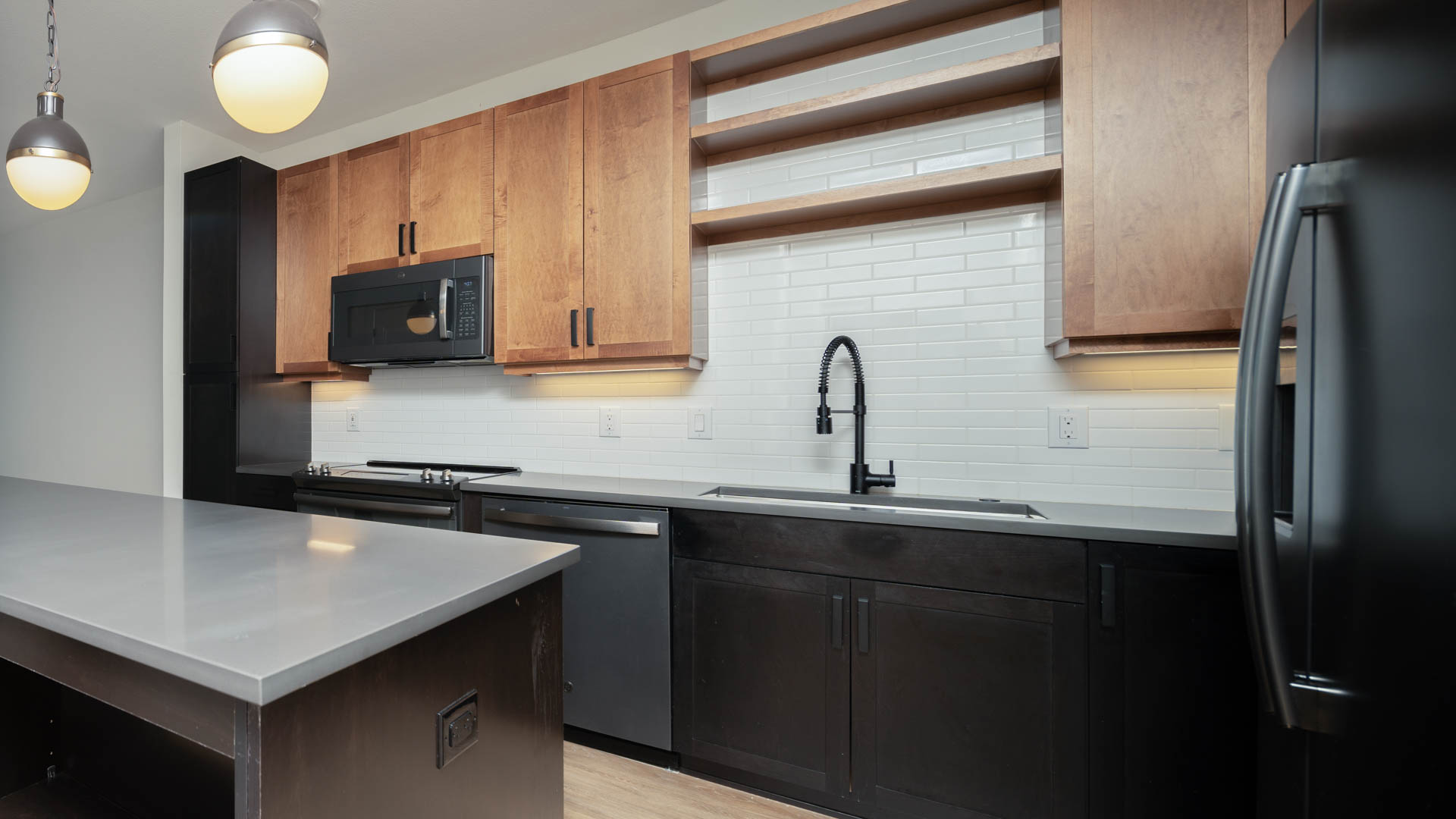 Indie Deep Ellum Apartments 7 of 12