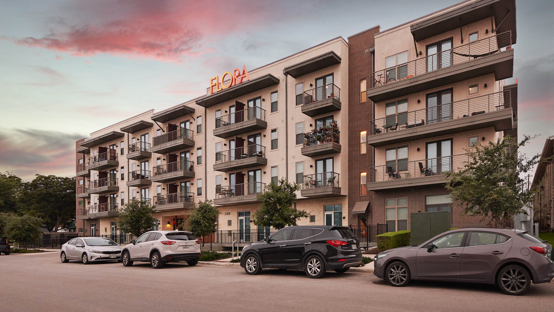 Flora Apartments 2 of 12