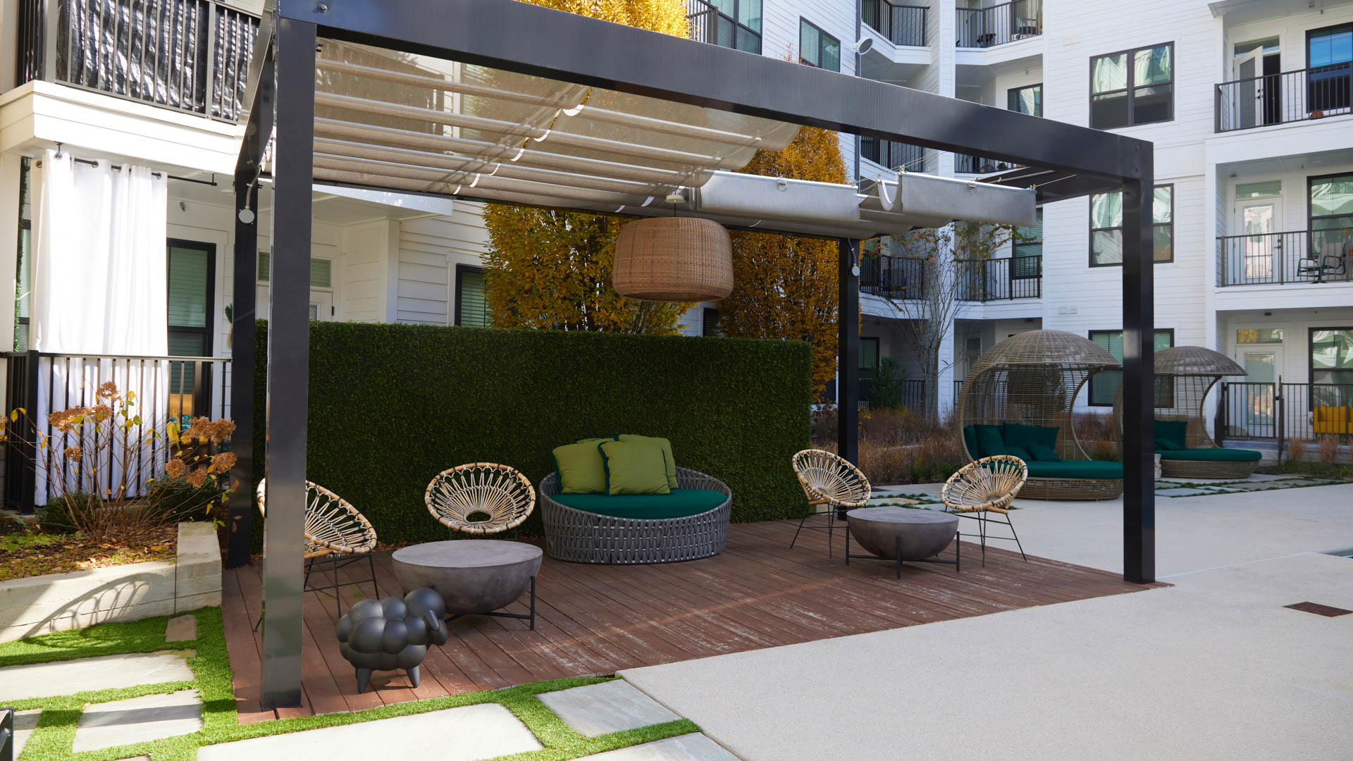 Lounge at Luna Upper Westside Apartments (4 of 5)