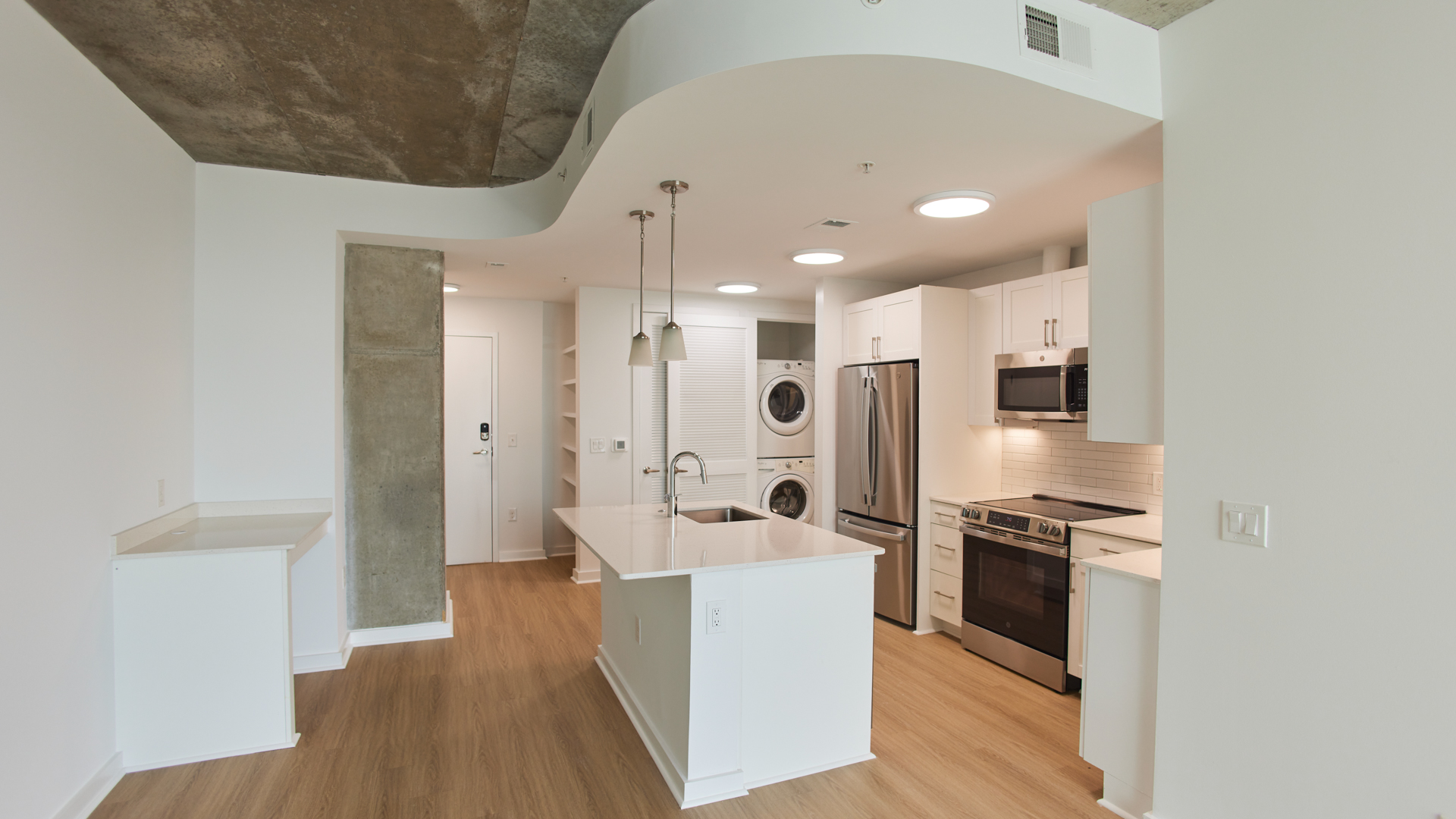 Skyhouse South Apartments 2 of 12