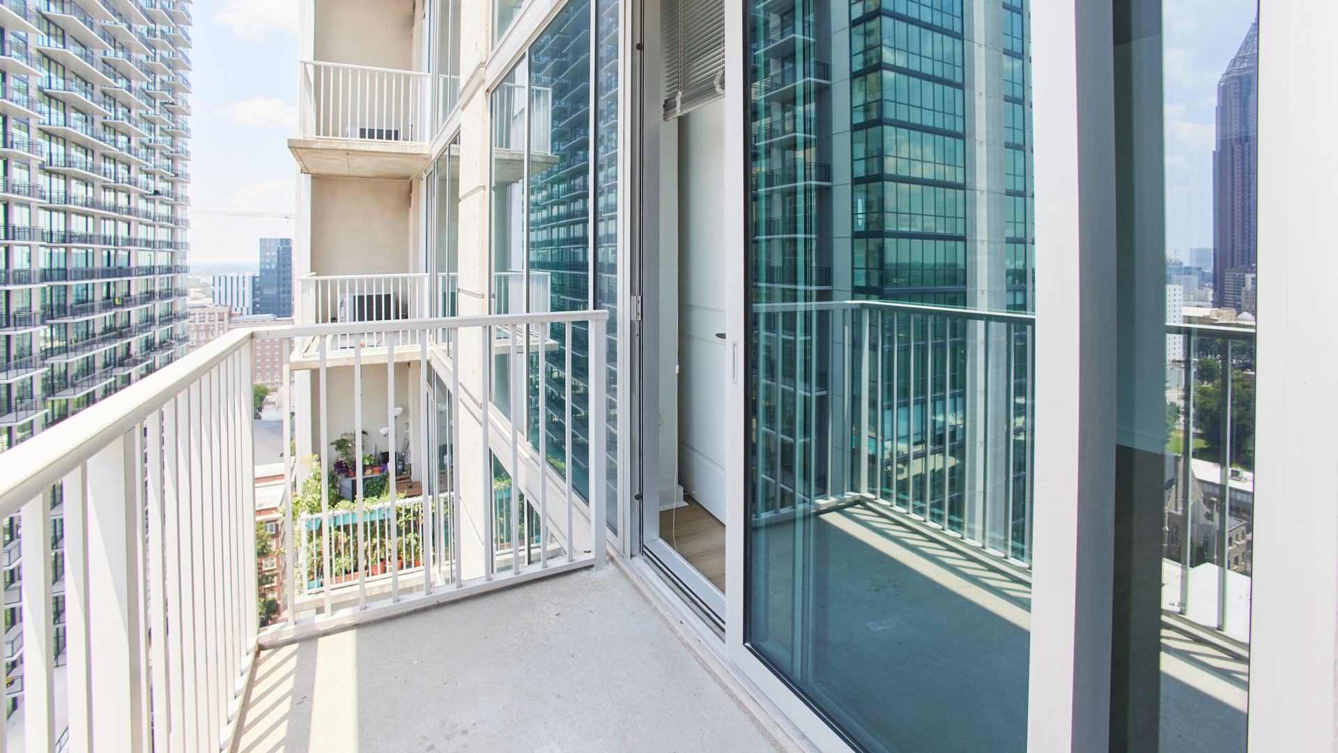 Skyhouse South Apartments 8 of 12