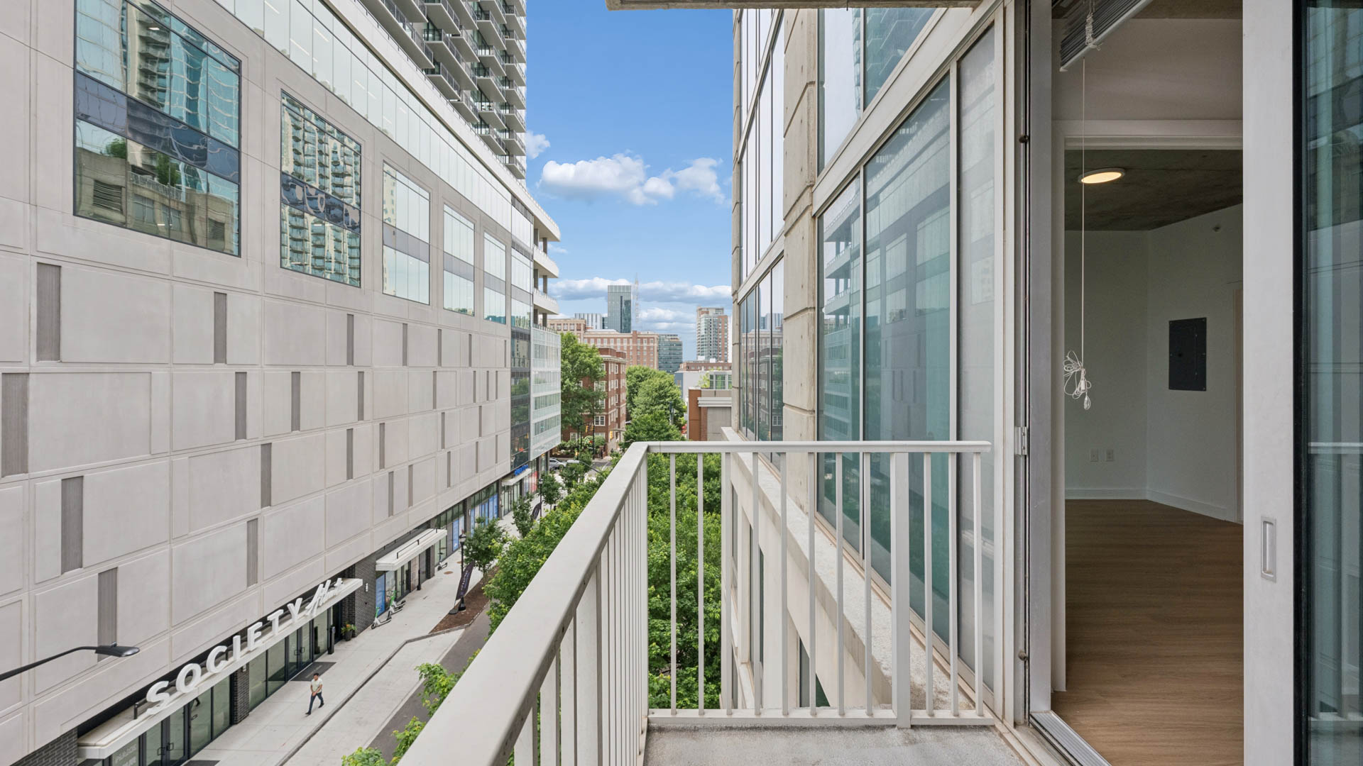 Skyhouse South Apartments 9 of 12