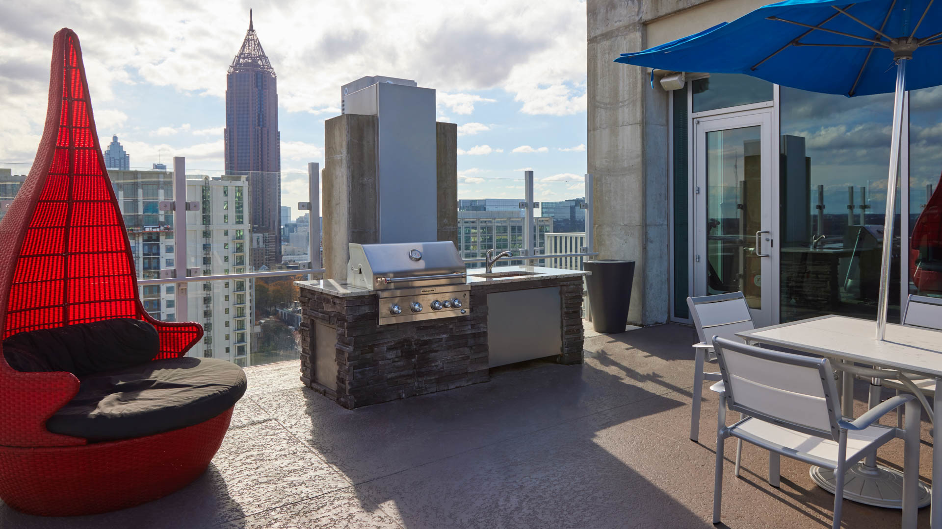 Grill area at Skyhouse South Apartments (1 of 2)