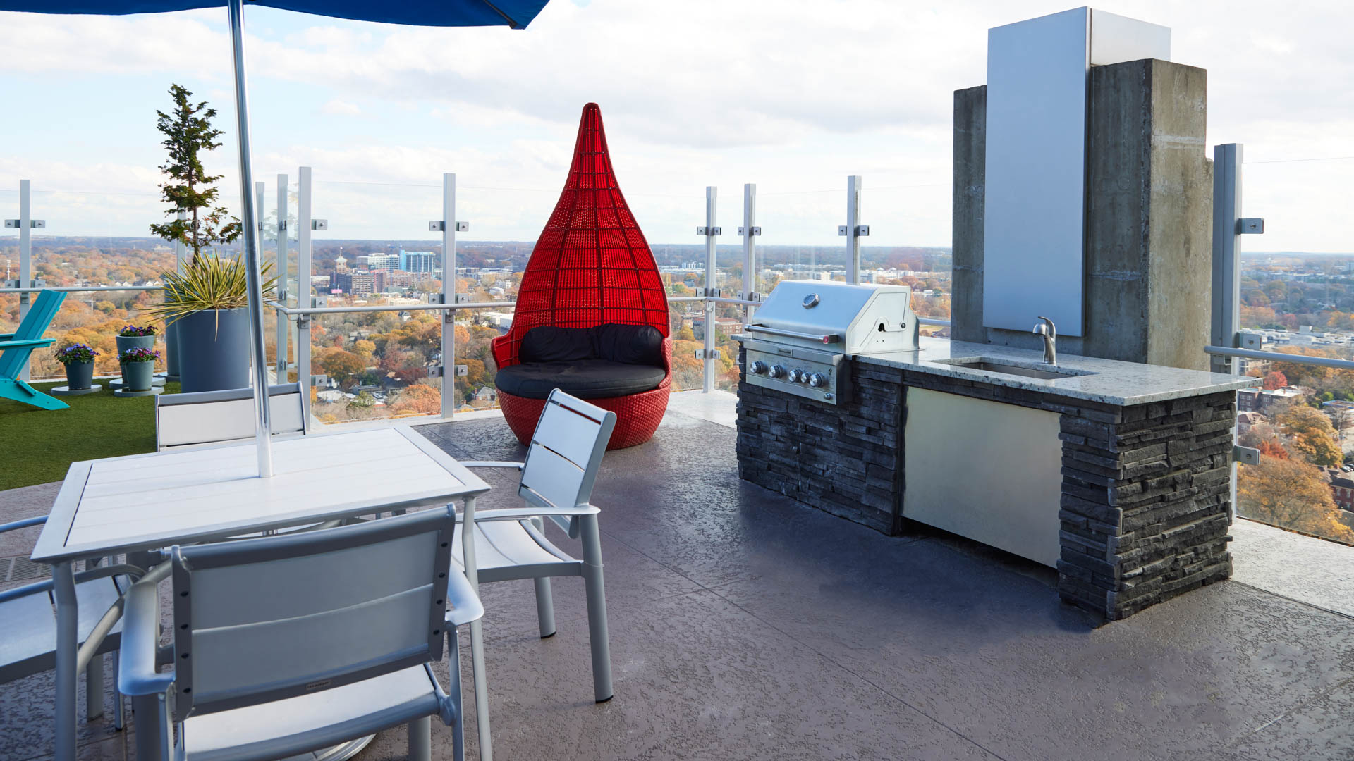 Grill area at Skyhouse South Apartments (2 of 2)