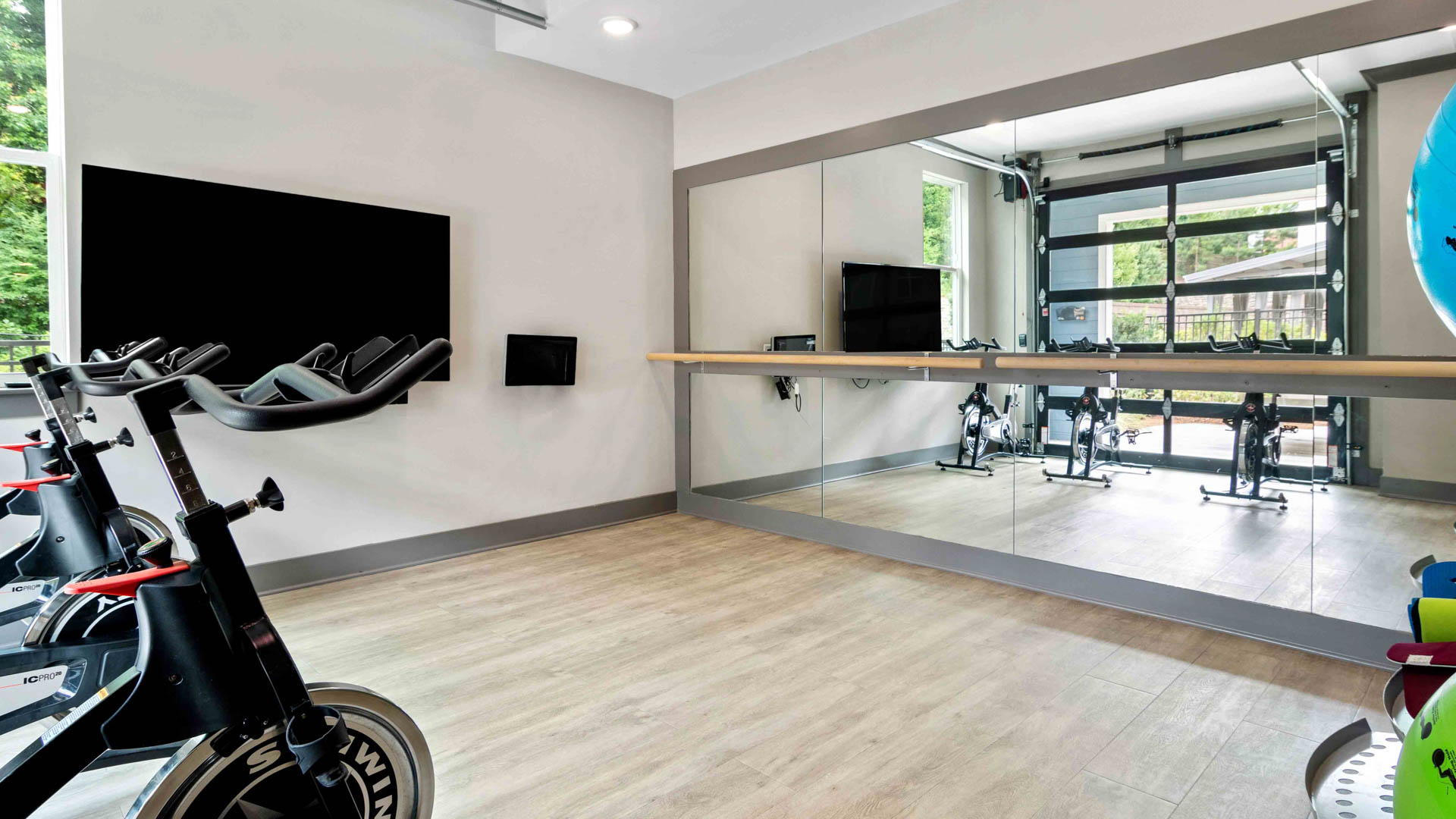 Gym at Juniper Sandy Springs Apartments (3 of 3)