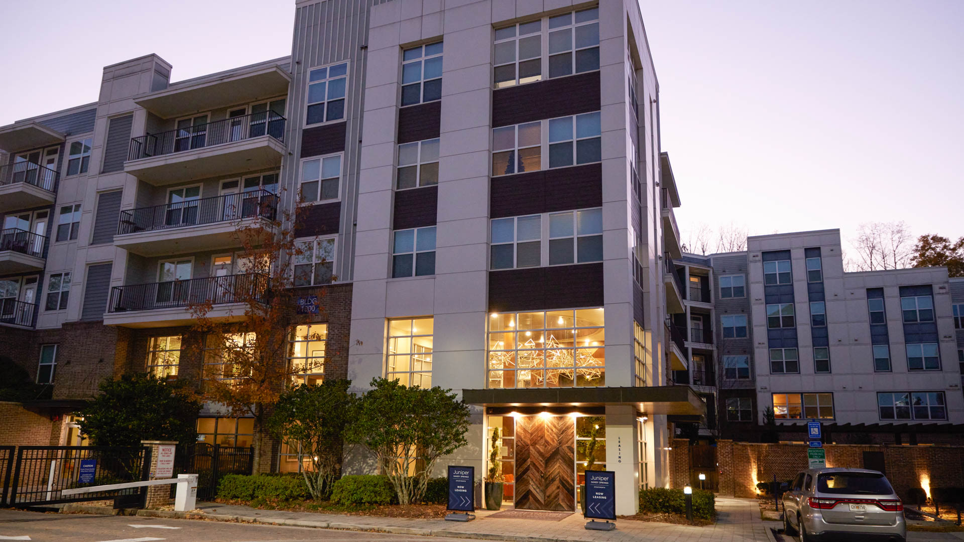 Juniper Sandy Springs Apartments 3 of 12