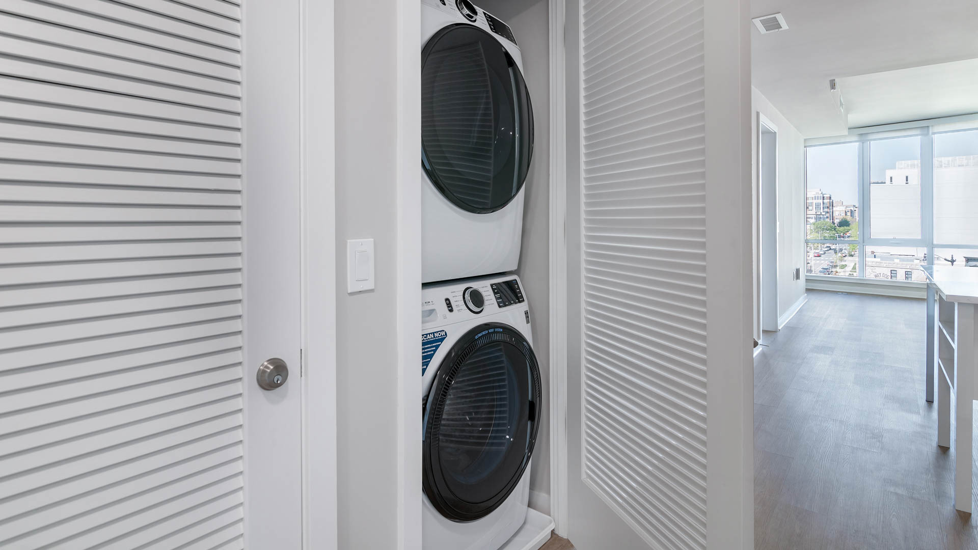 Reverb Apartments 5 of 7