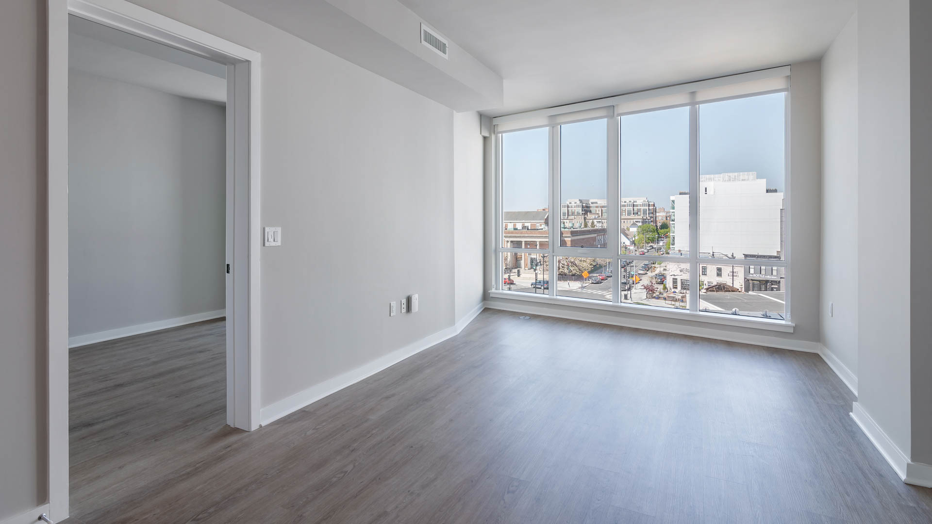Reverb Apartments 6 of 7