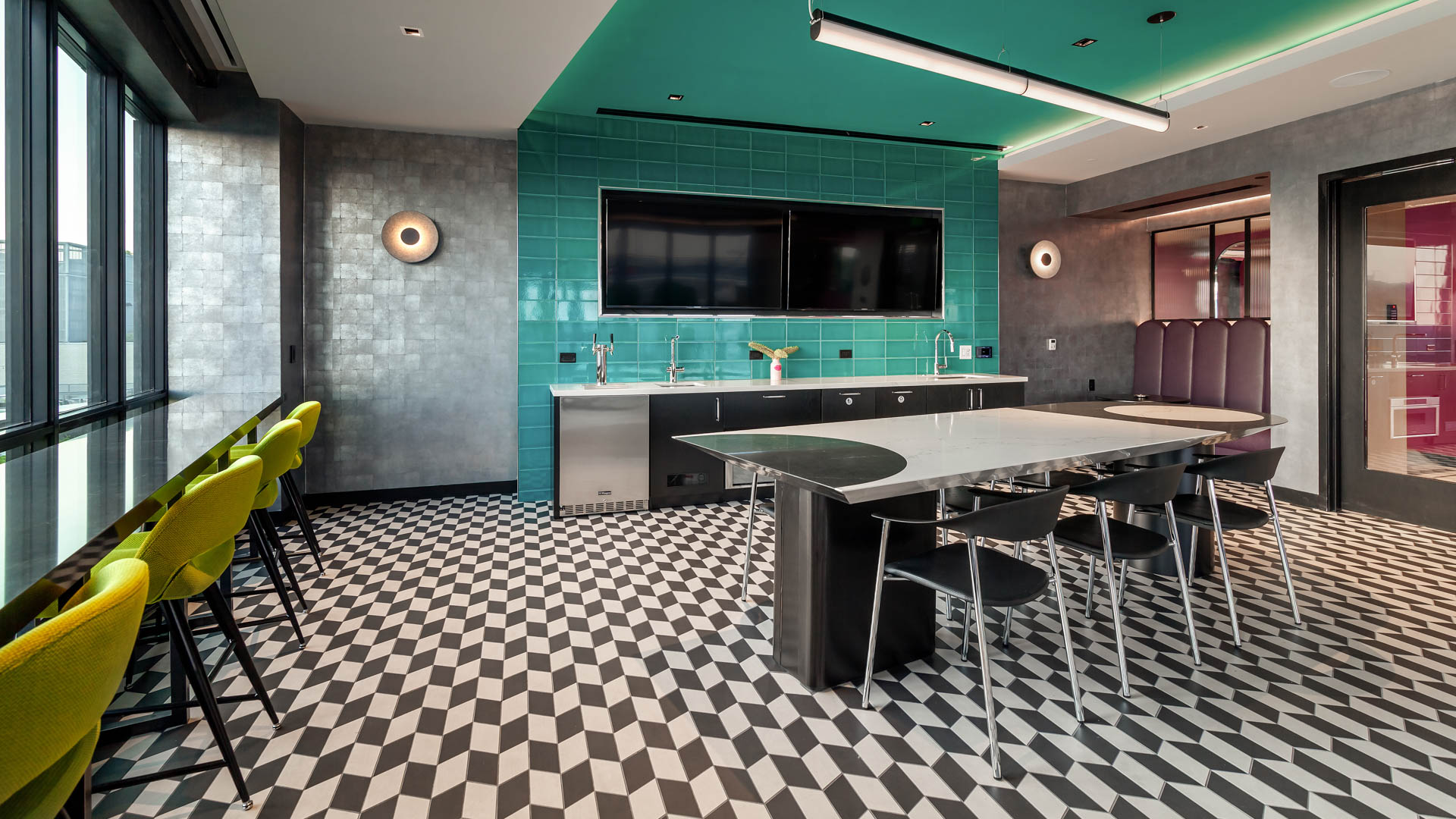 Lounge at Reverb Apartments (3 of 4)