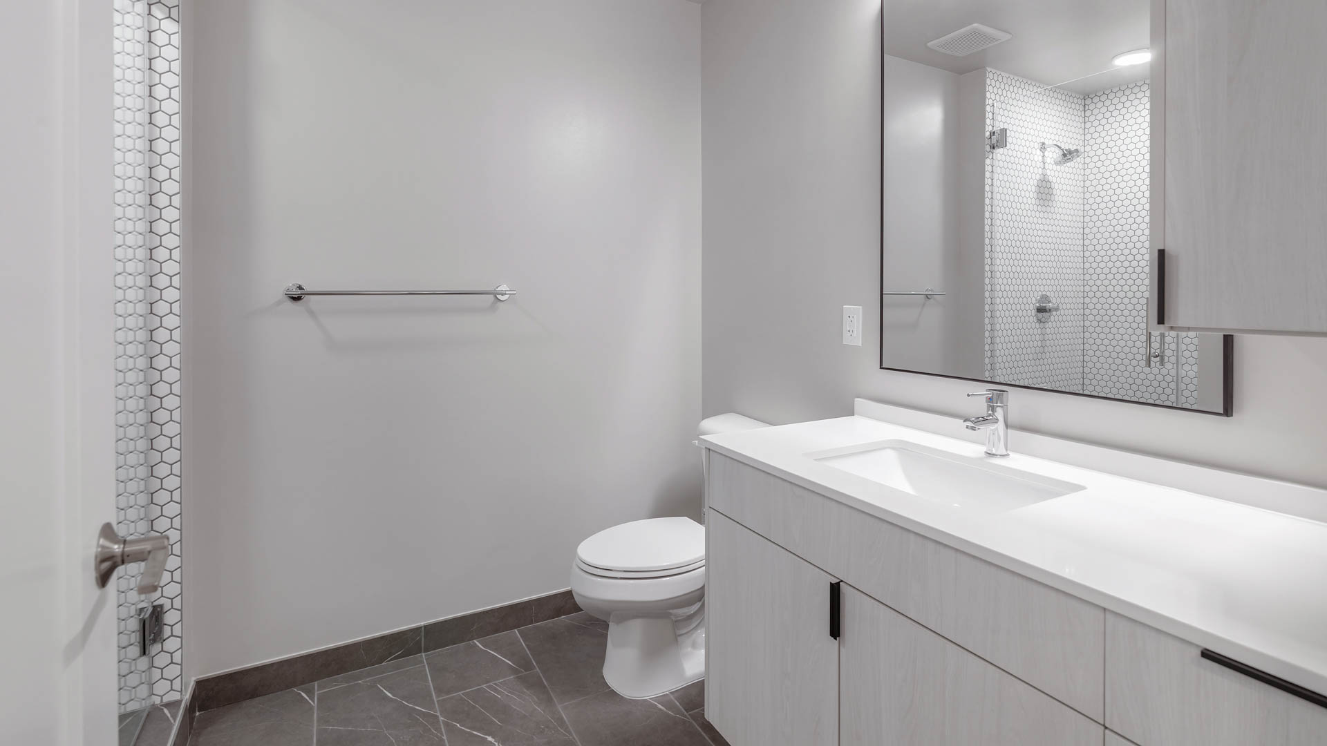 Reverb Apartments 1 of 4