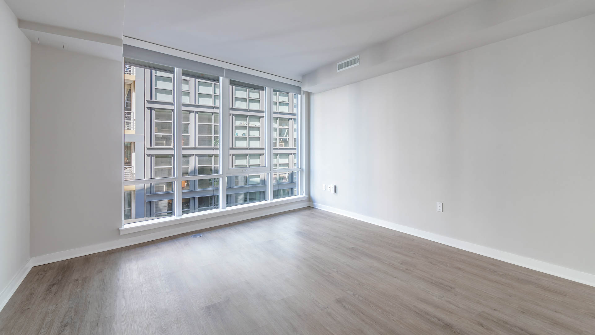 Reverb Apartments 3 of 4