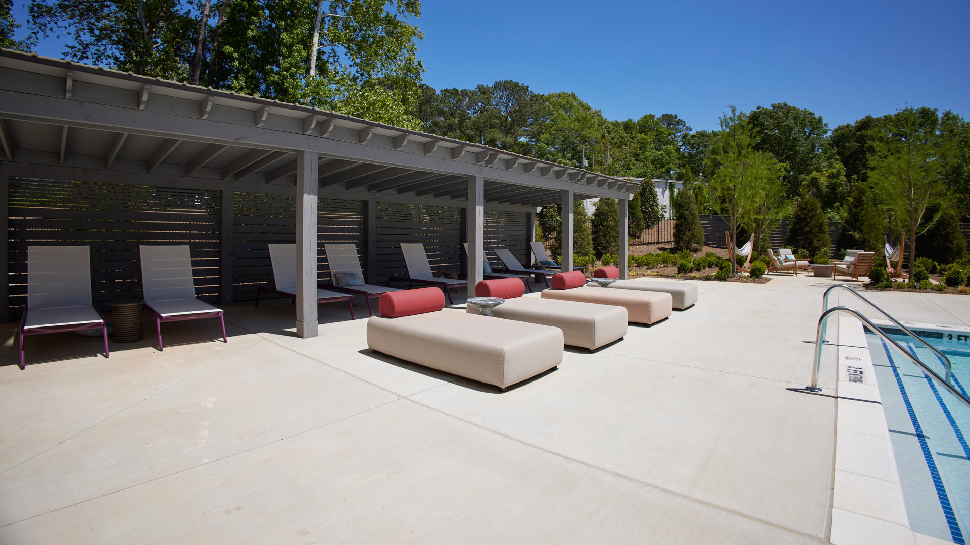 Pool at The Penman Apartments (3 of 4)