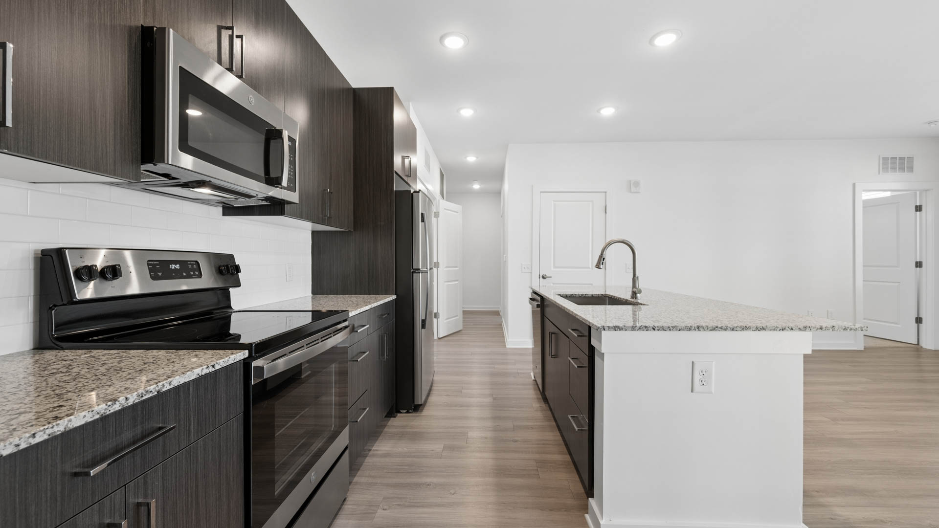 The Penman Apartments 4 of 12