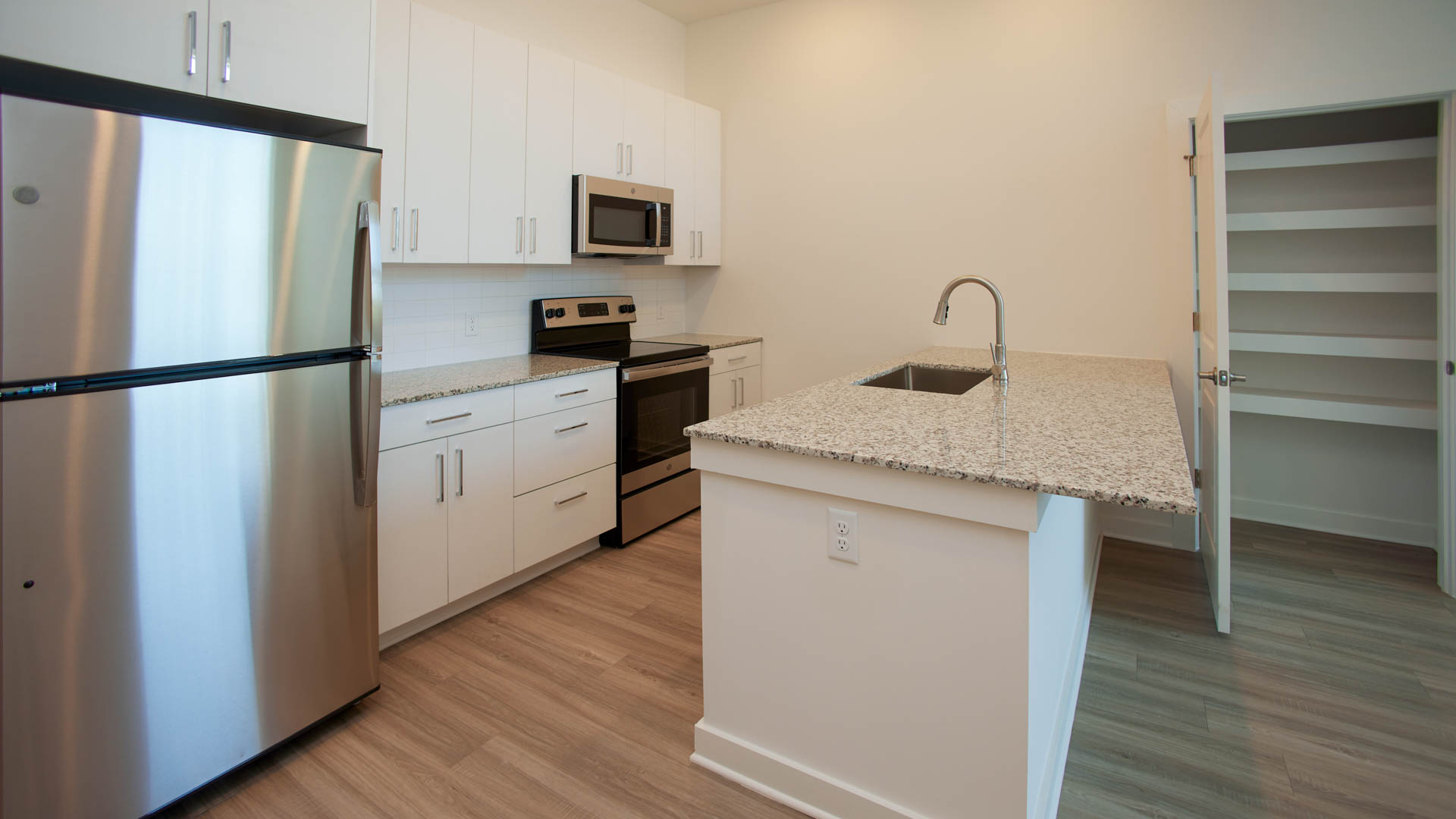 The Penman Apartments 7 of 12
