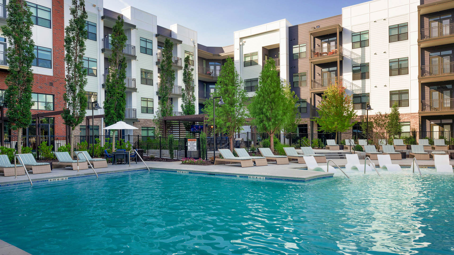 Pool at The Baxter Apartments (1 of 4)