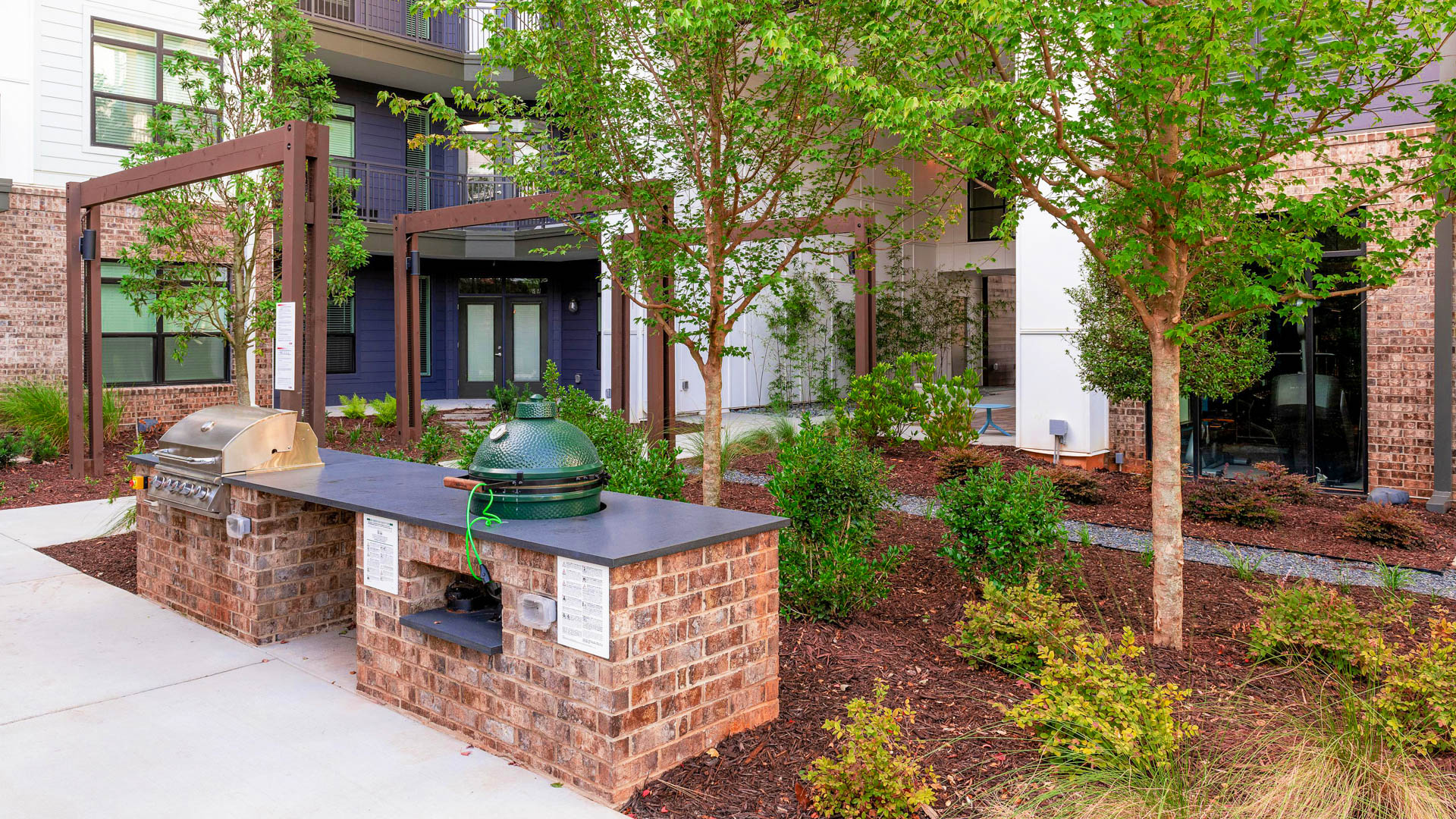 Grill area at The Baxter Apartments