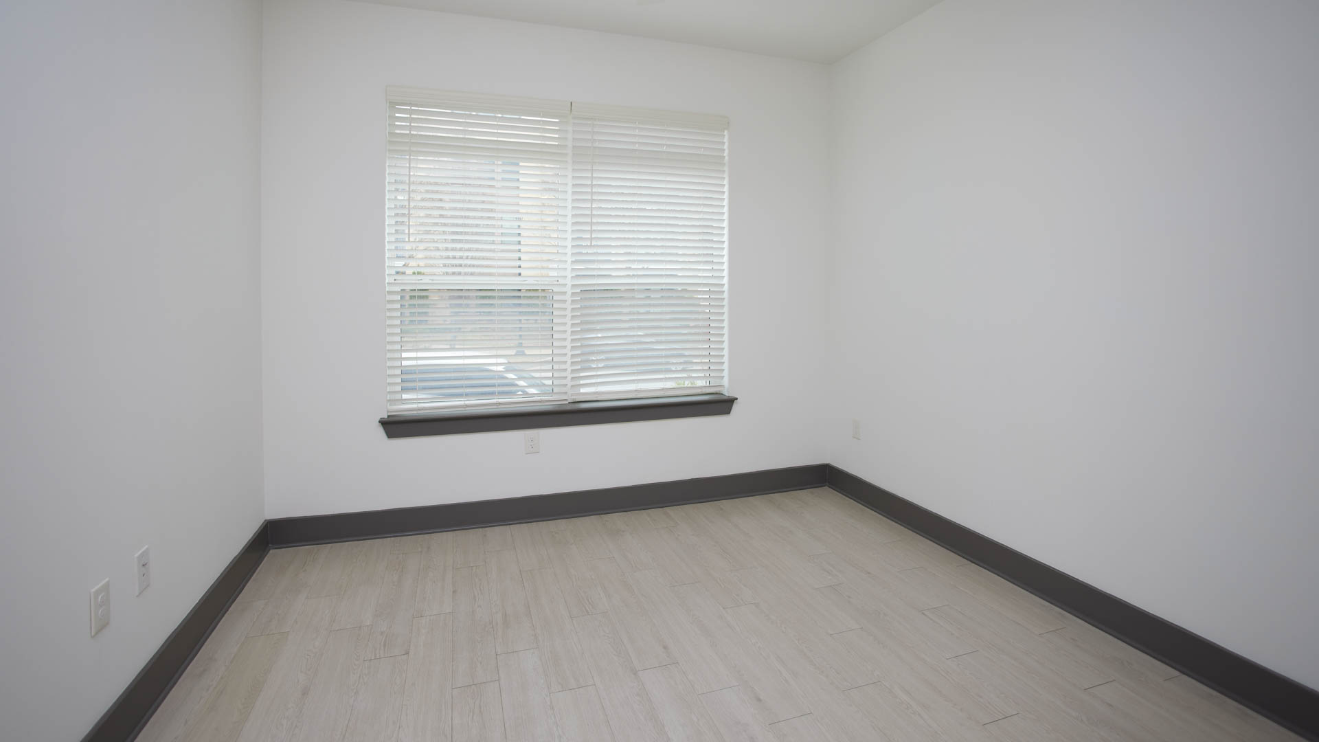 The Baxter Apartments 2 of 11