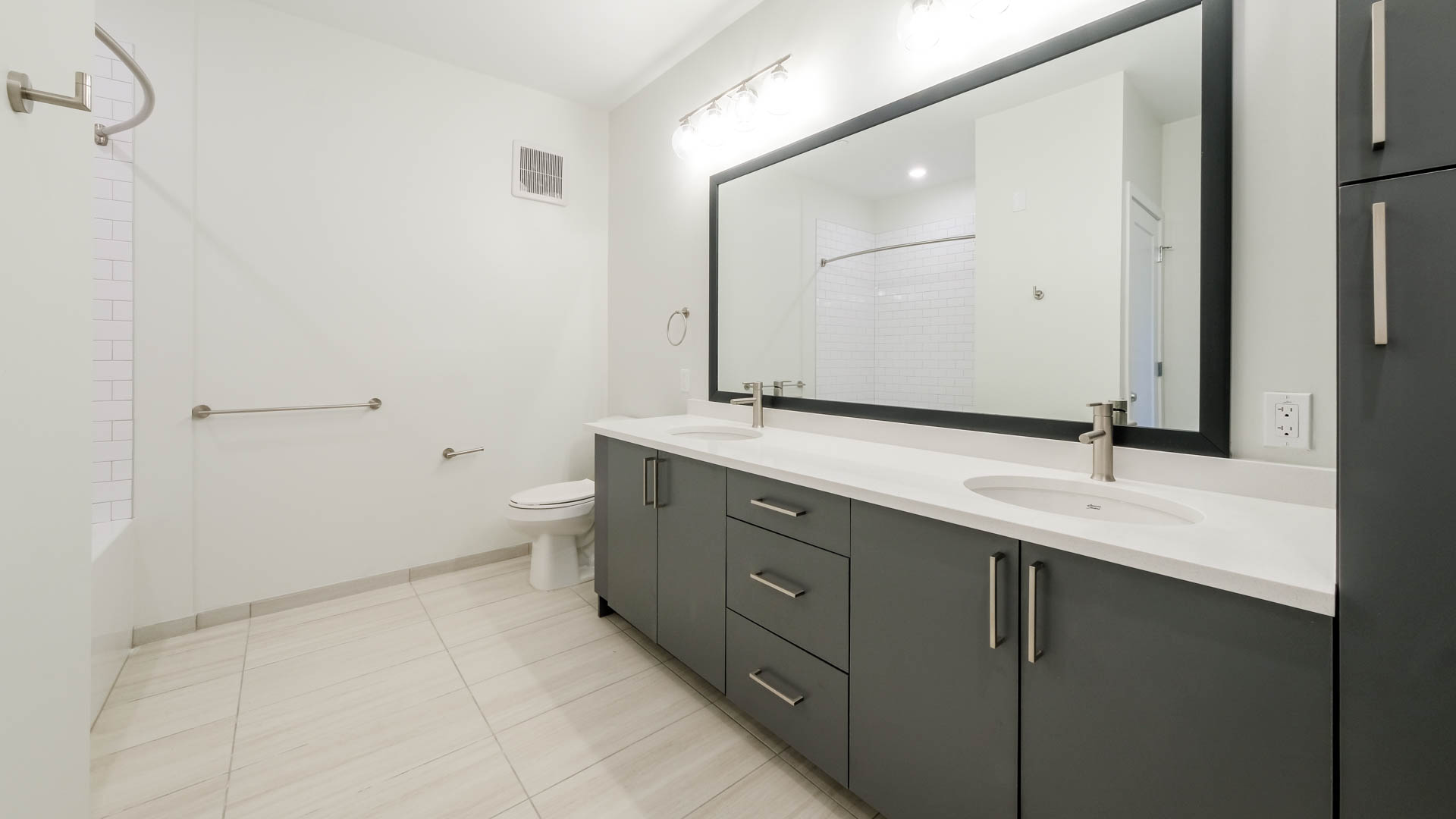 Alexan Harrison Apartments 40 of 120