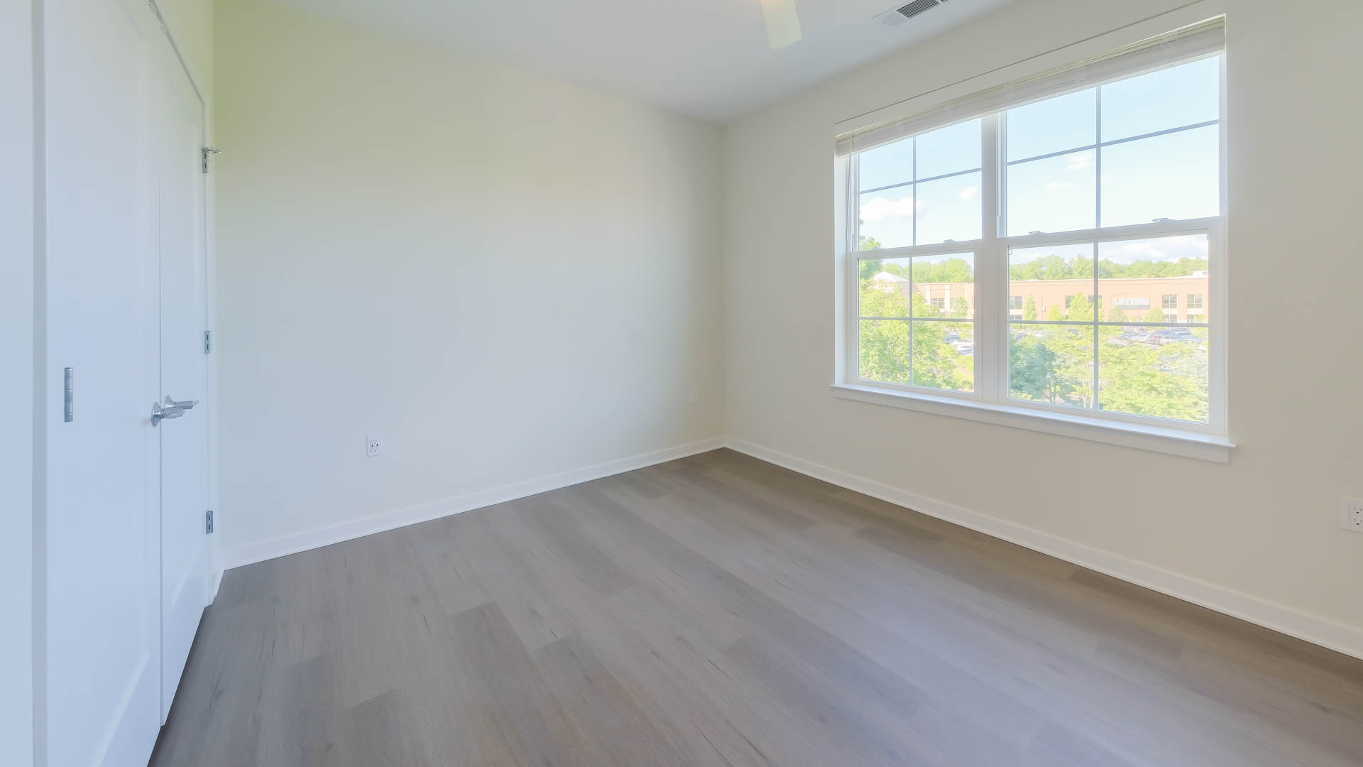 Alexan Harrison Apartments 4 of 11