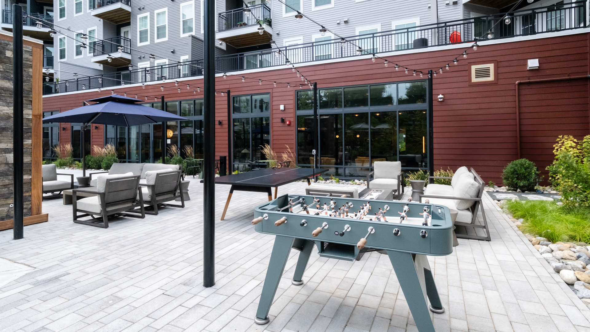 Courtyard at Alexan Harrison Apartments (6 of 8)