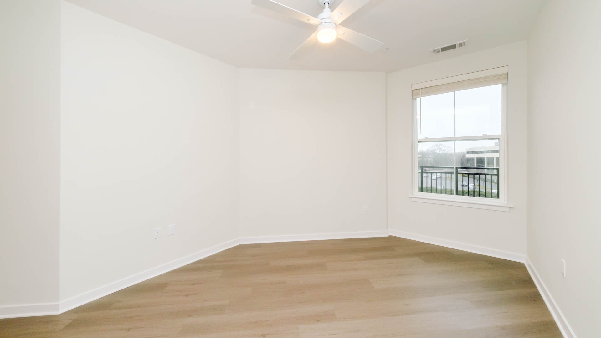 Alexan Harrison Apartments 2 of 8
