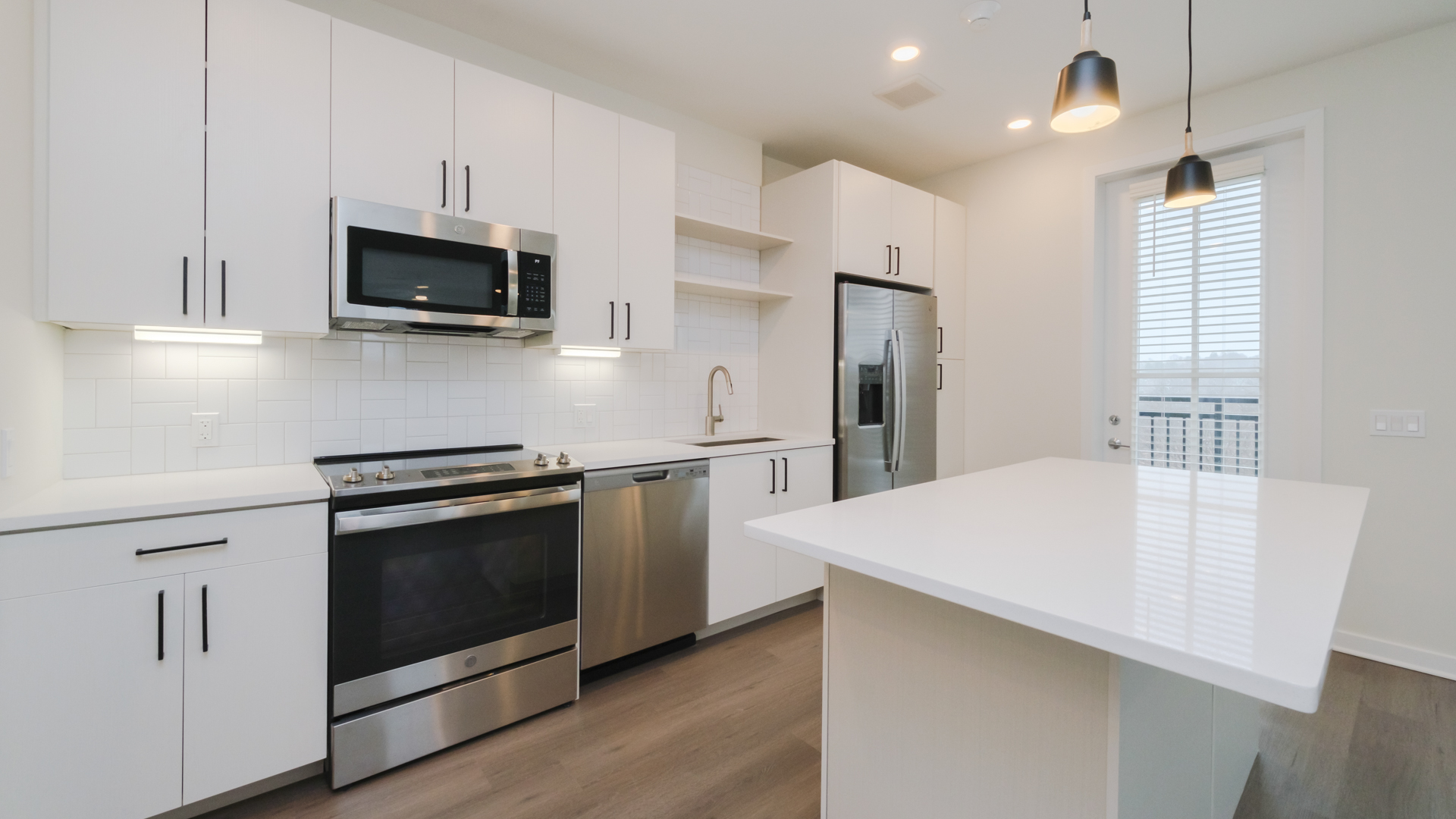 Alexan Harrison Apartments 4 of 12