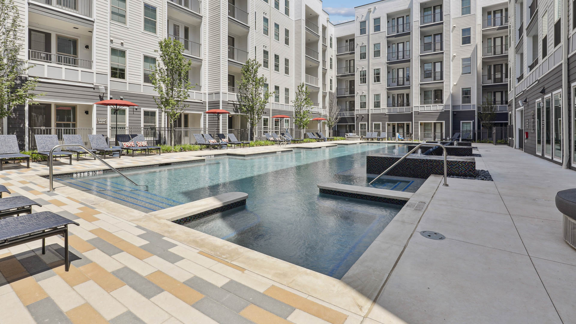 Pool at Remy Apartments (1 of 2)