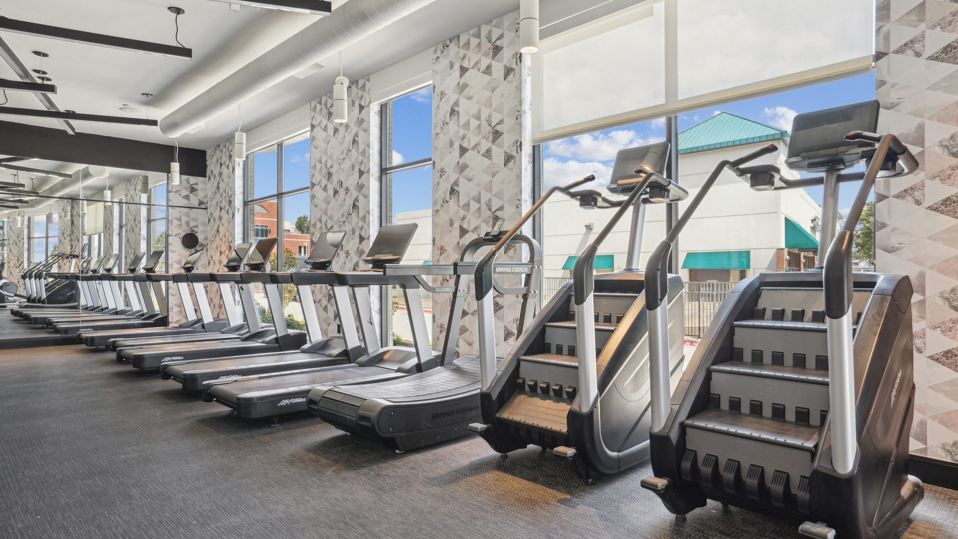 Gym at Lyle Apartments (3 of 7)