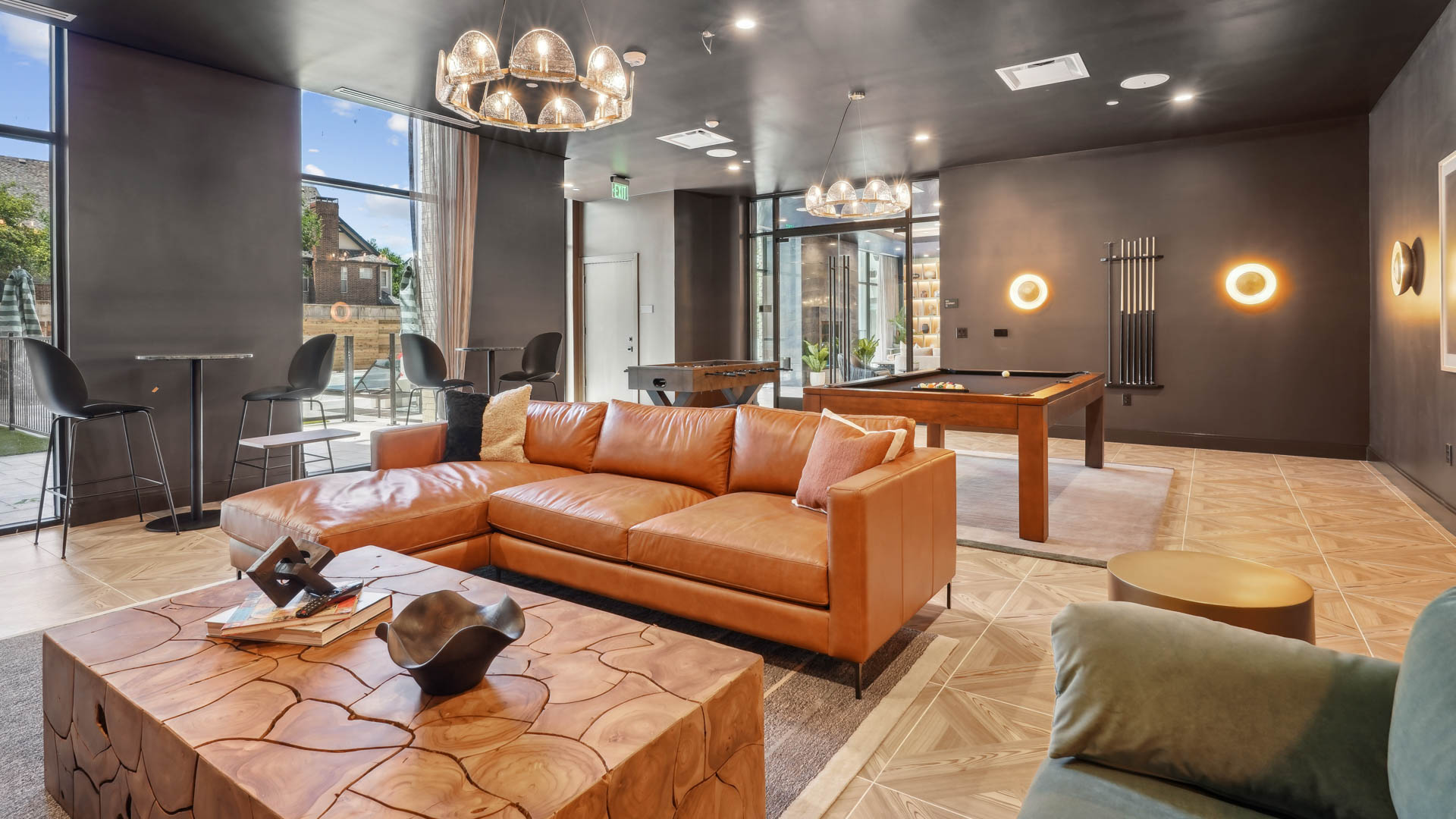 Lounge at Lyle Apartments (1 of 7)