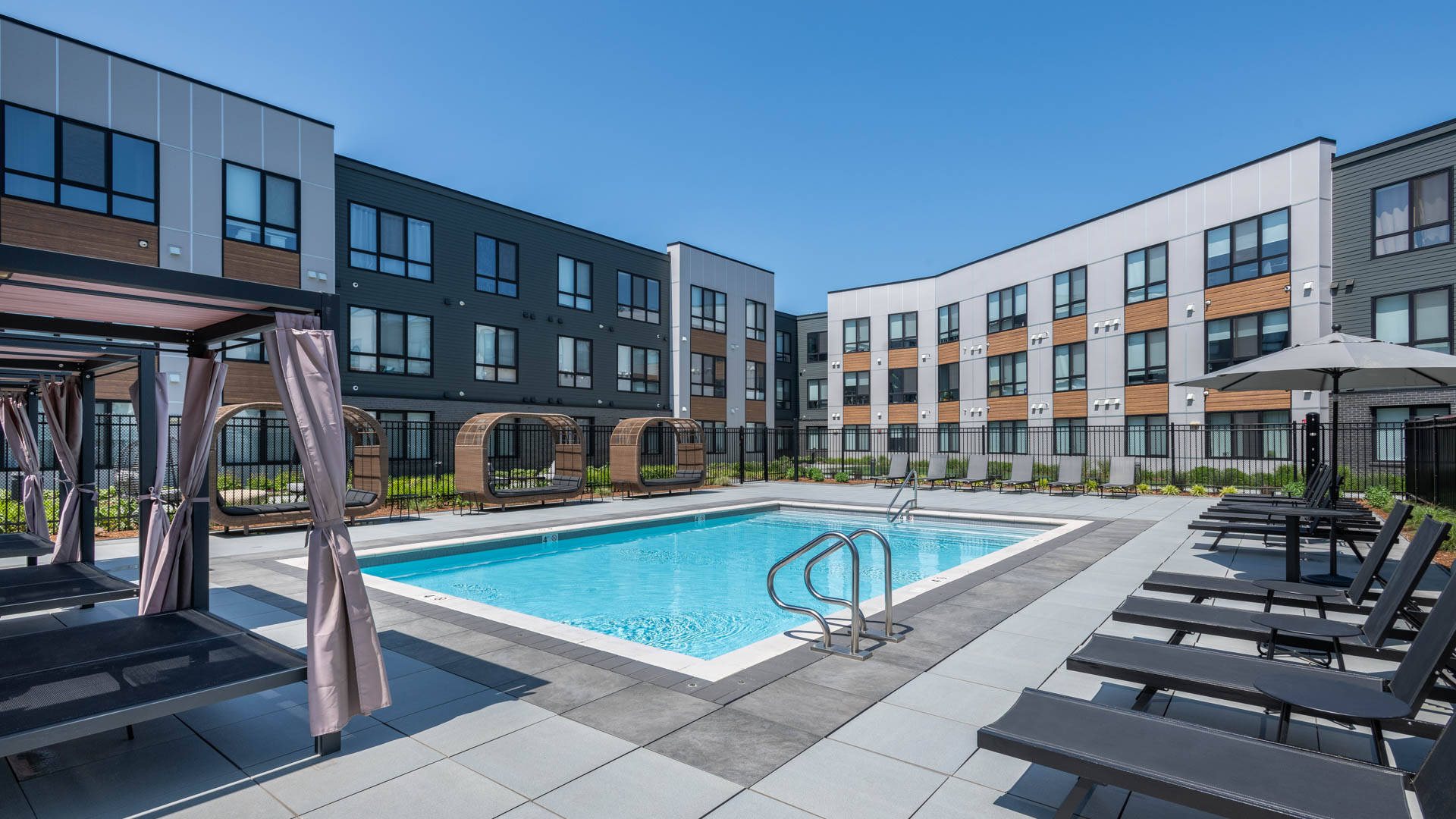 Pool at Helix Apartments (4 of 4)