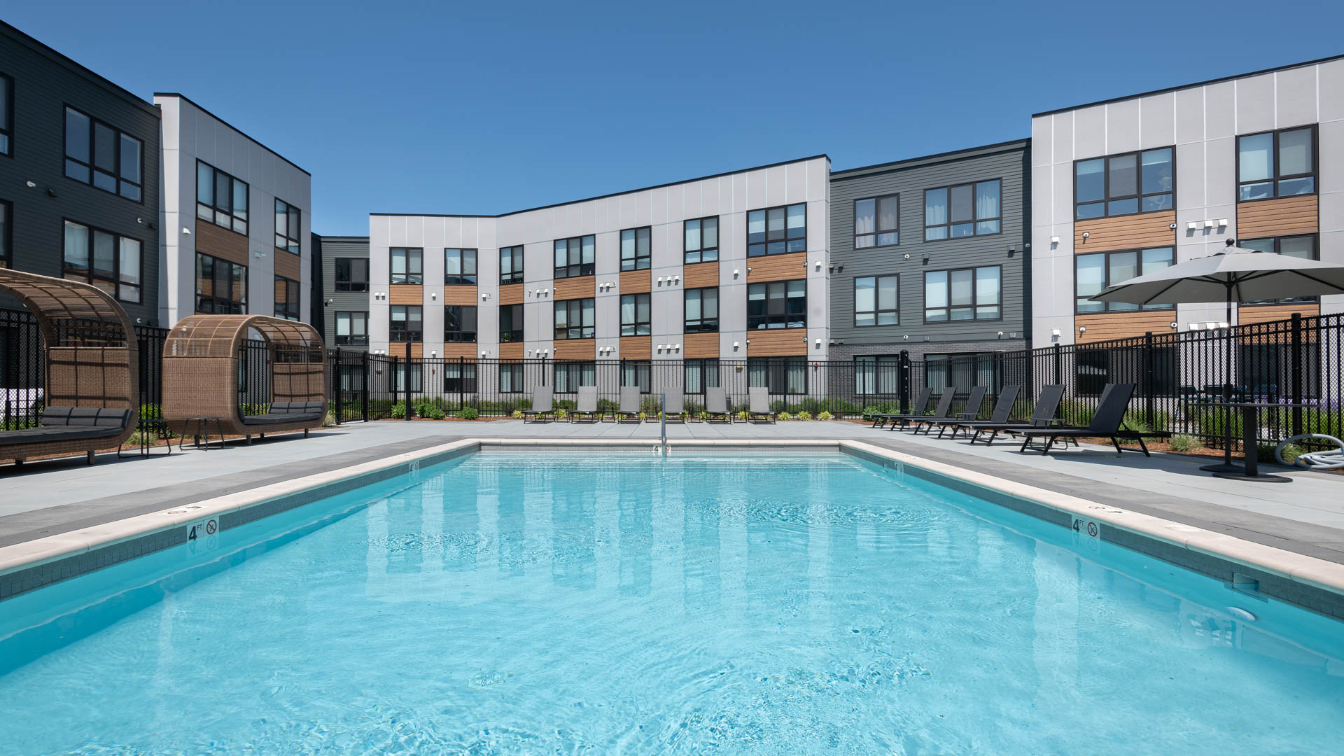 Pool at Helix Apartments (3 of 4)