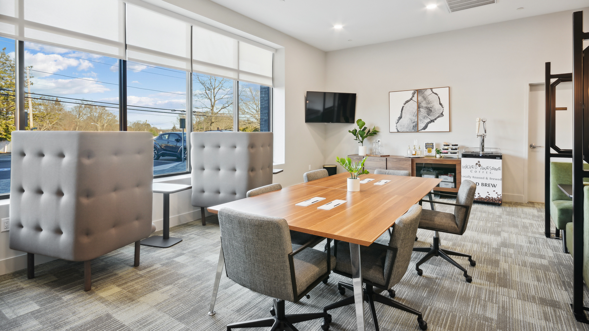 Work space at Helix Apartments (1 of 2)