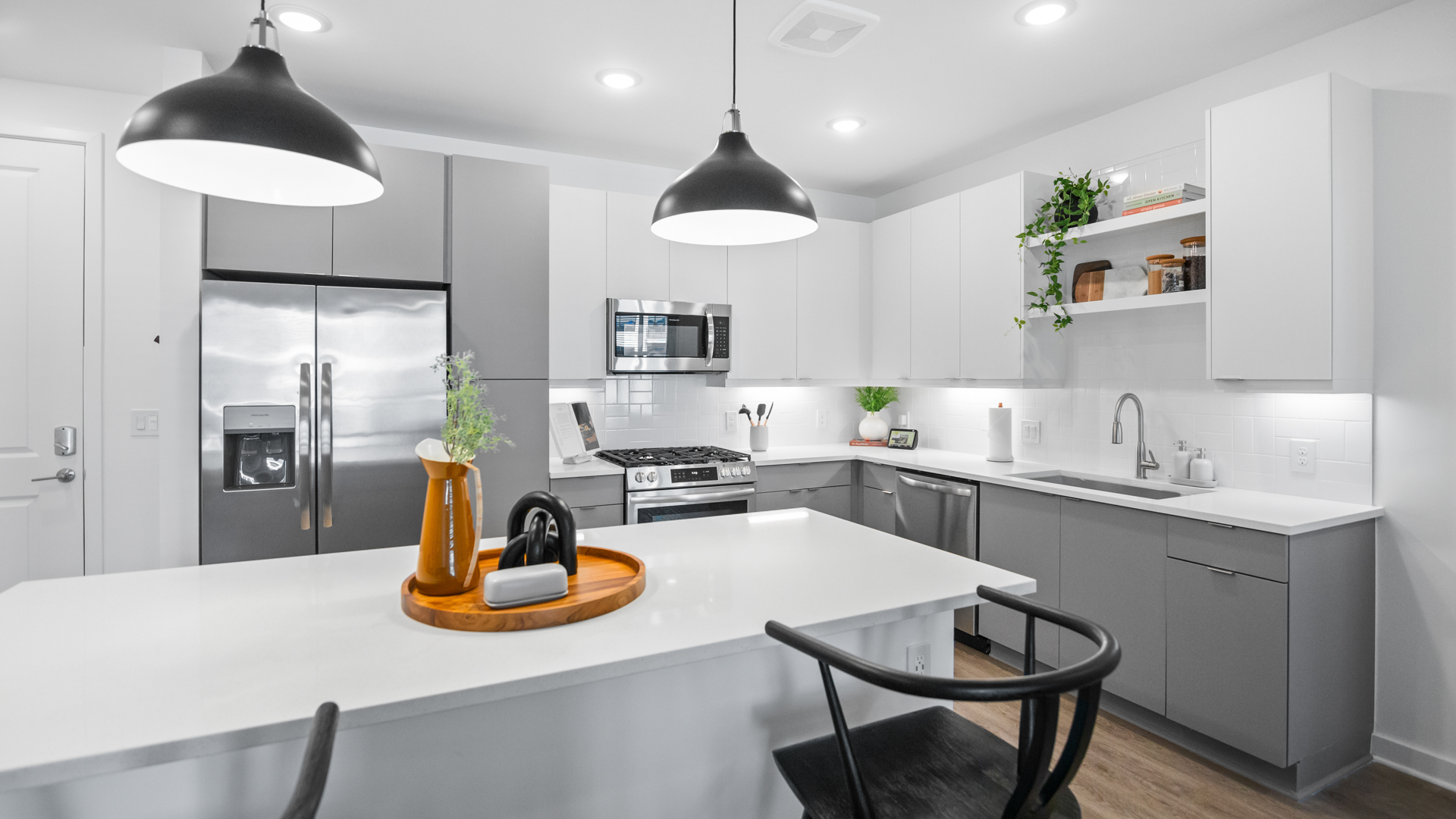 Iris O4W Apartments 3 of 12