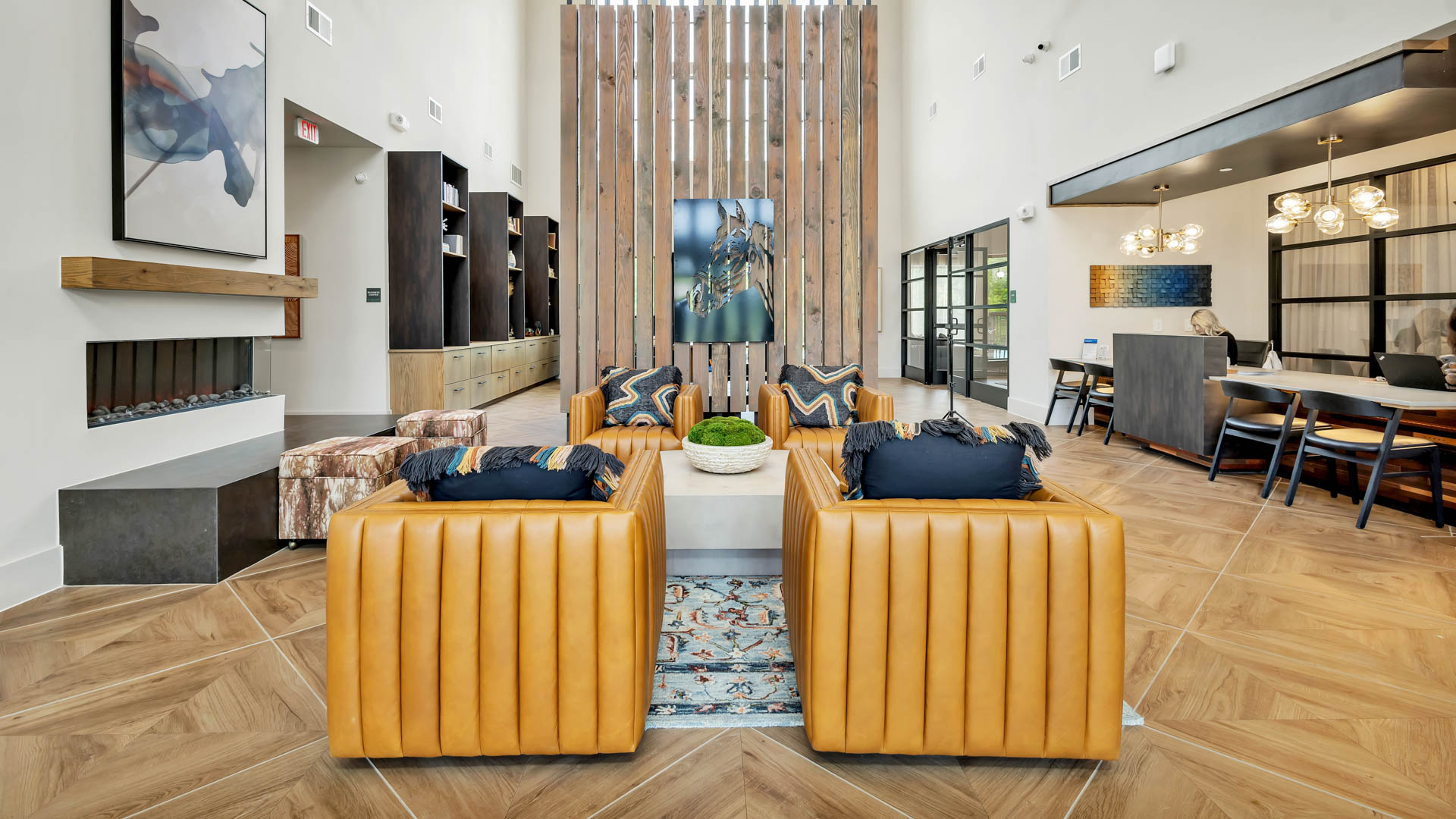 Lounge at Trailwinds Grapevine Apartments (3 of 5)