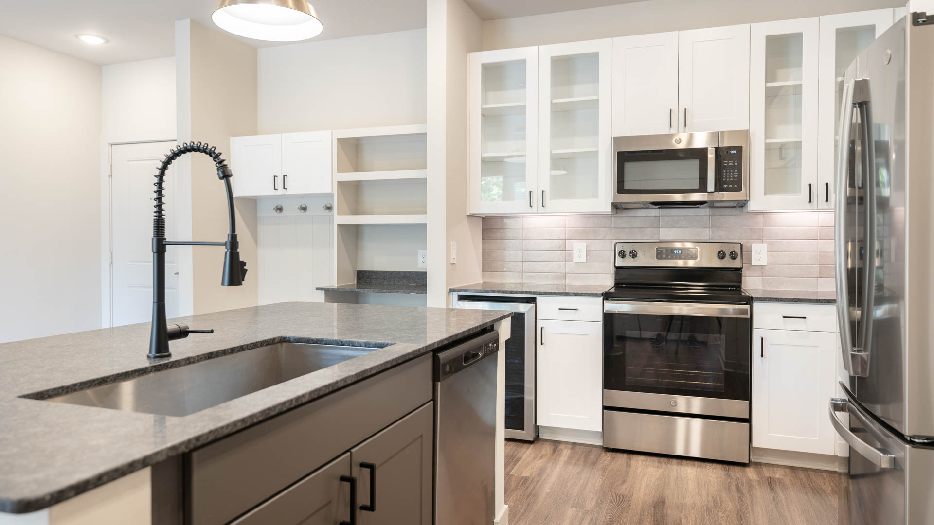 Trailwinds Grapevine Apartments 4 of 12