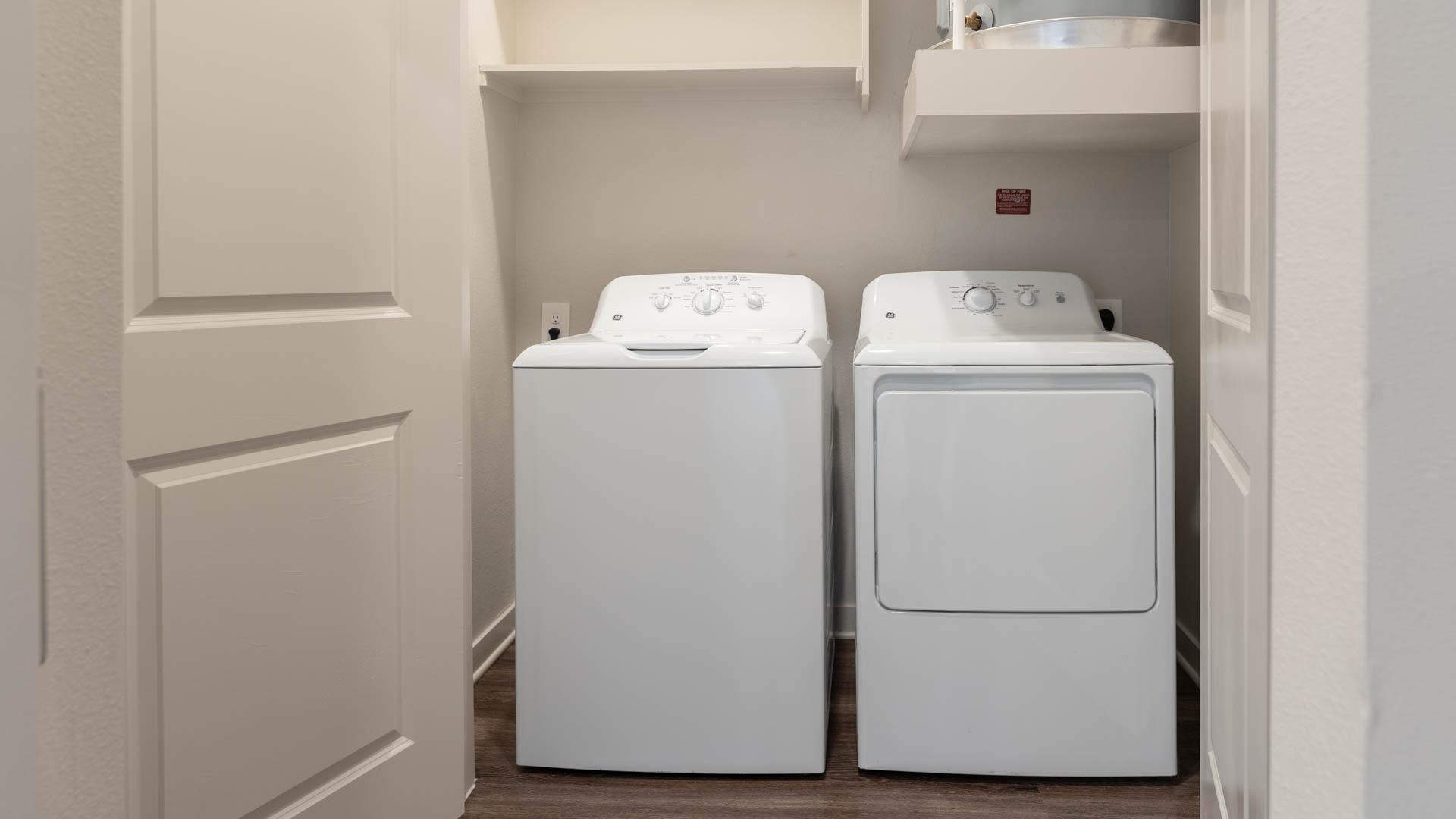 Laundry room at Trailwinds Grapevine Apartments (6 of 7)
