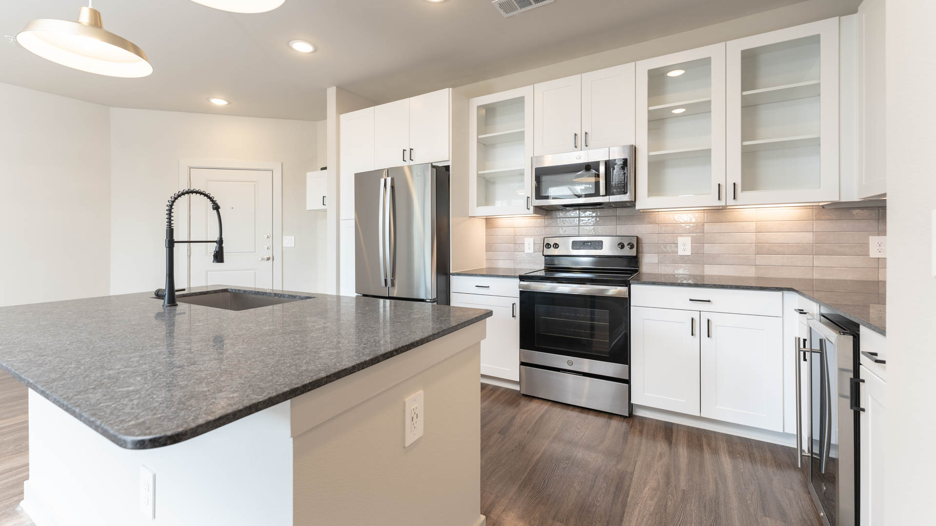 Trailwinds Grapevine Apartments 5 of 12