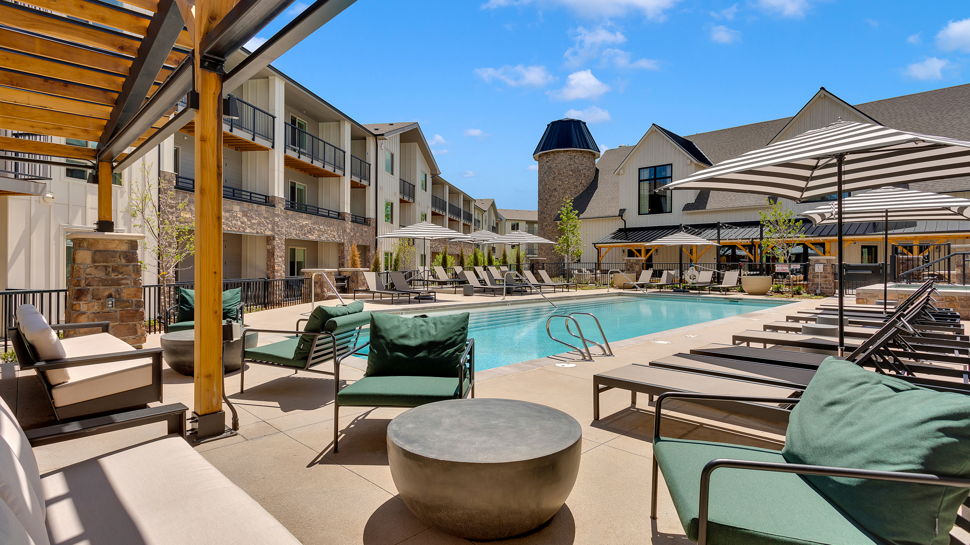 Pool at White Fence Farm Apartments (3 of 3)