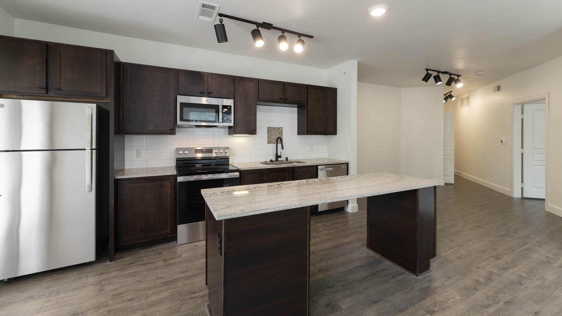 Union at Carrollton Square Apartments 6 of 12