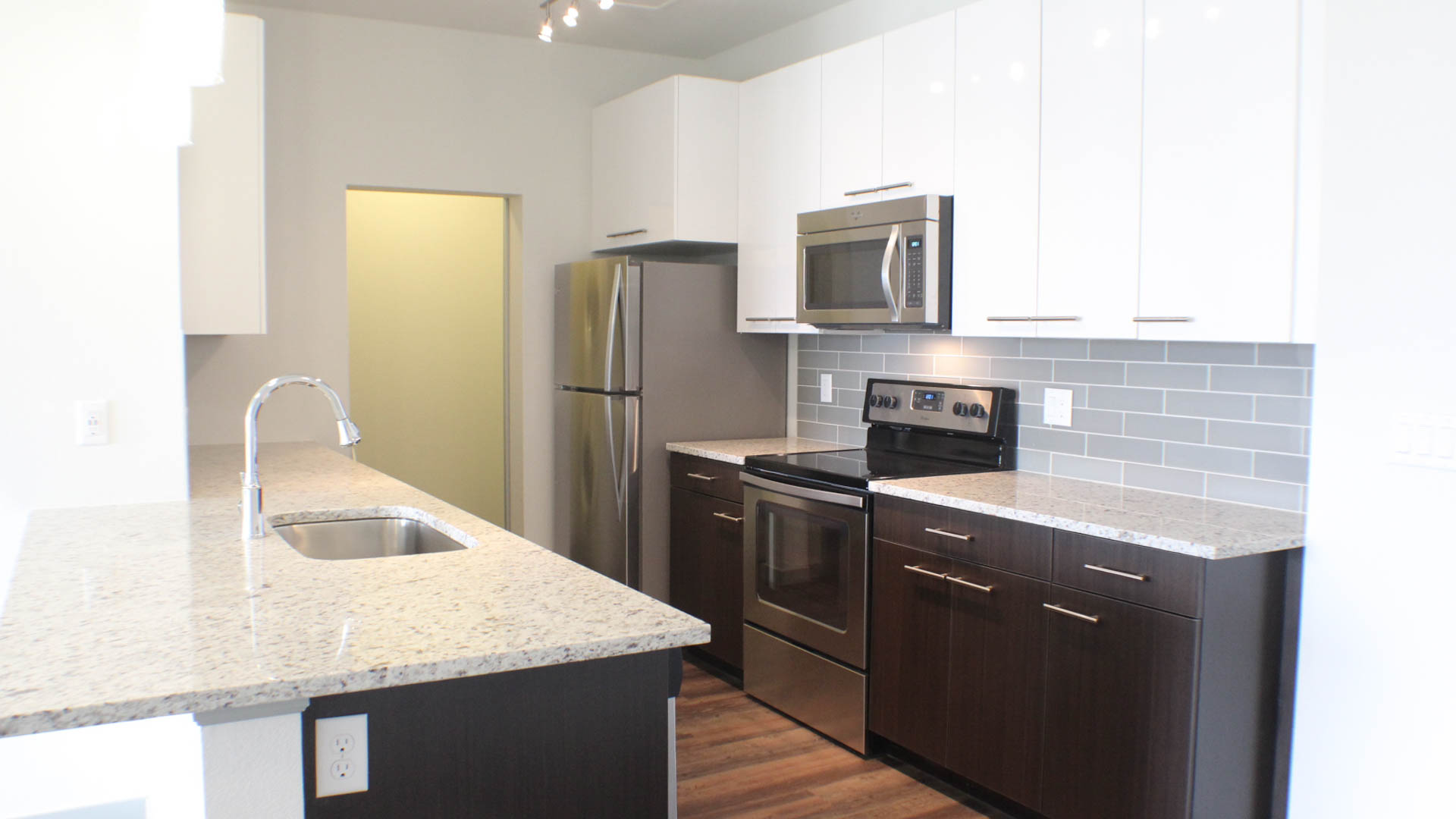 Milehouse Apartments 3 of 12