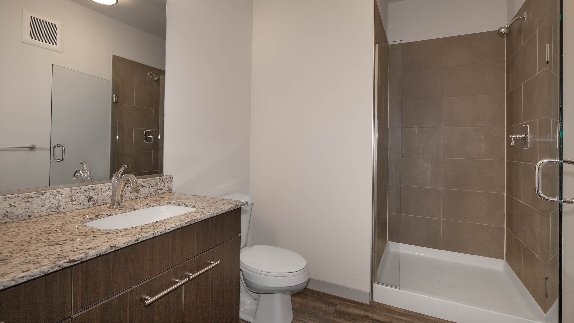 Milehouse Apartments 4 of 8
