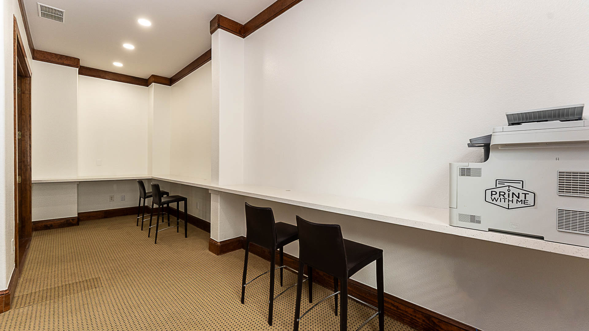 Business center at Kia Ora Park Apartments