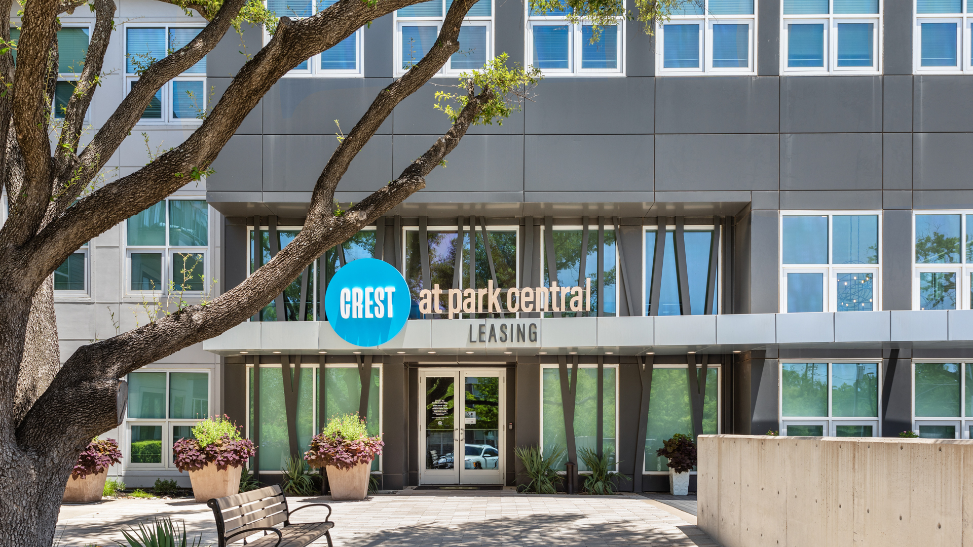 Crest at Park Central Apartments 3 of 12