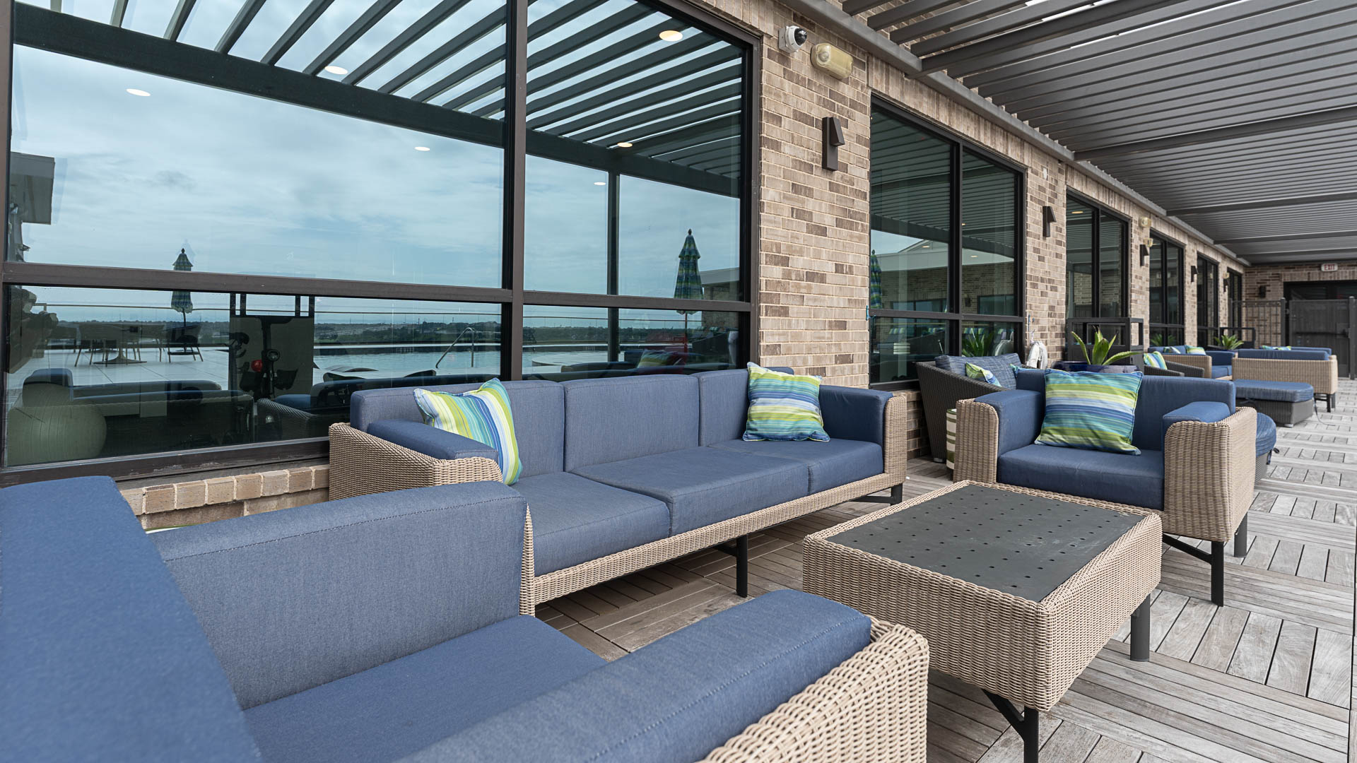 Lounge at Ayla Stonebriar Apartments (1 of 2)