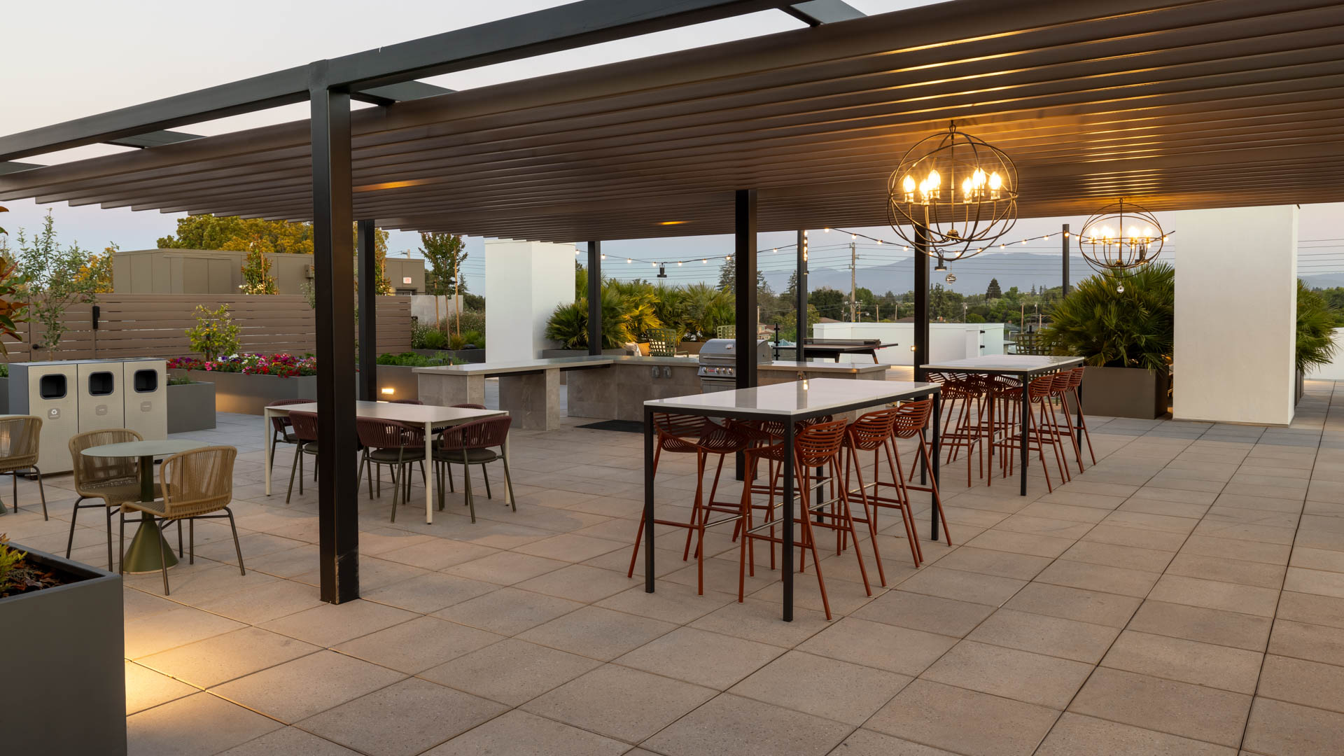 Roof deck at Lorien Apartments (3 of 6)