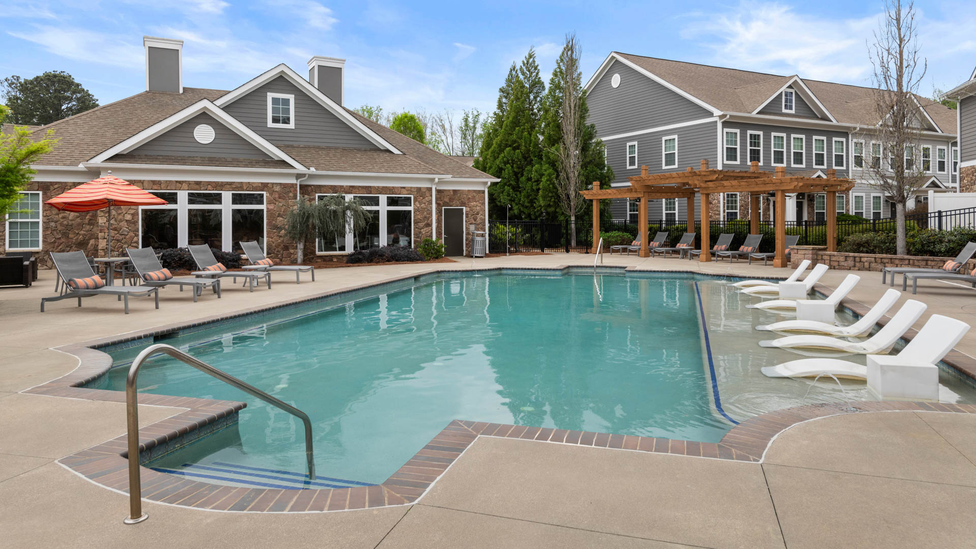 Pool at Summit Crossing Apartments (1 of 4)