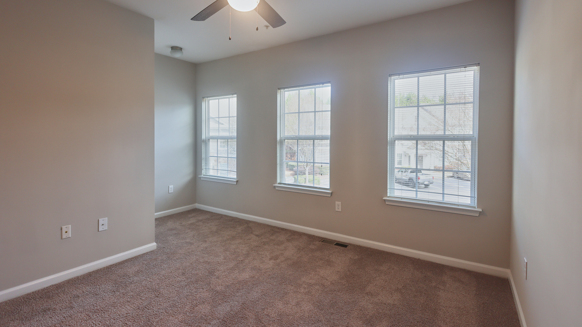 Summit Crossing Apartments 4 of 7